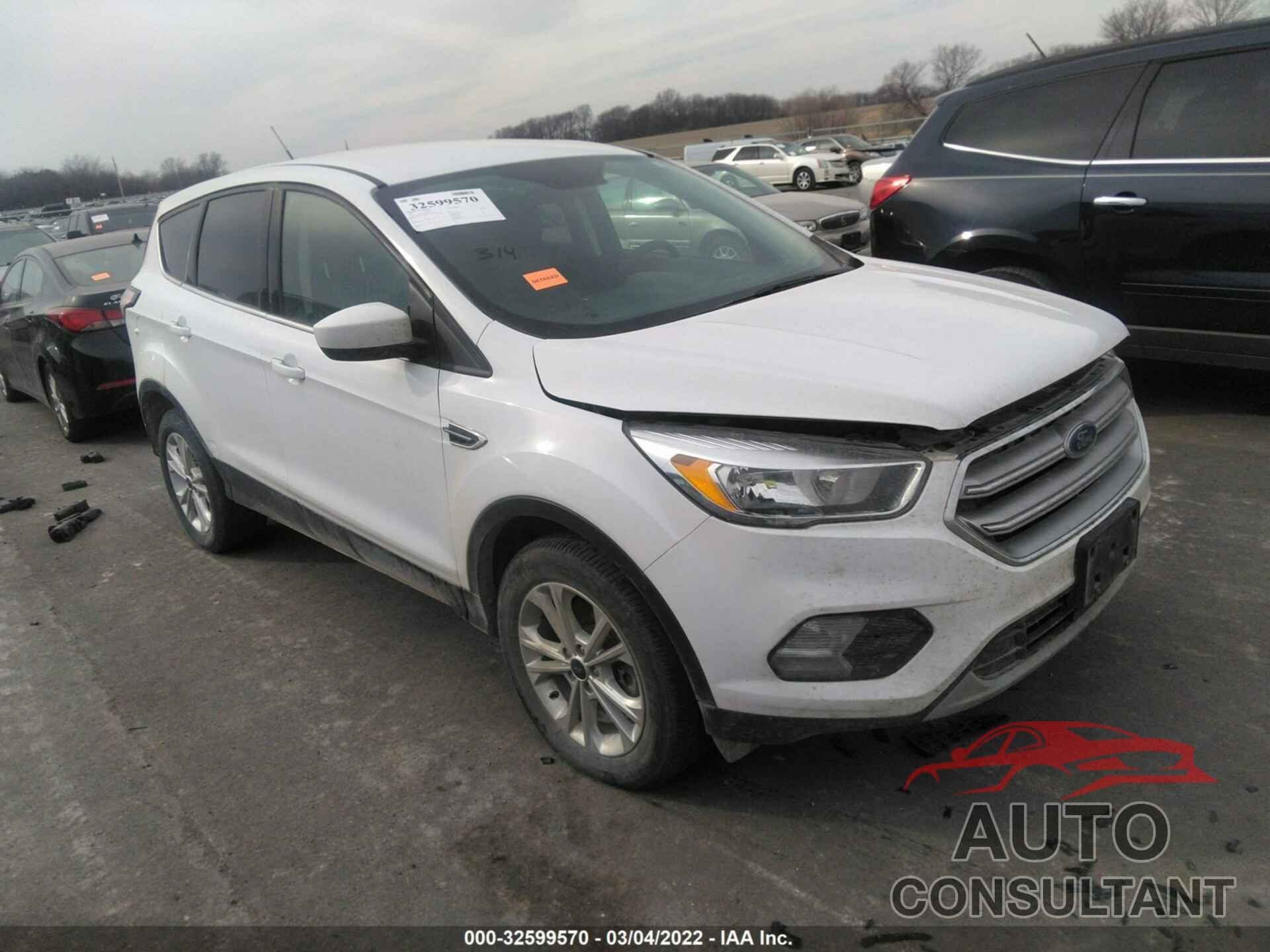 FORD ESCAPE 2017 - 1FMCU9GD6HUD78015