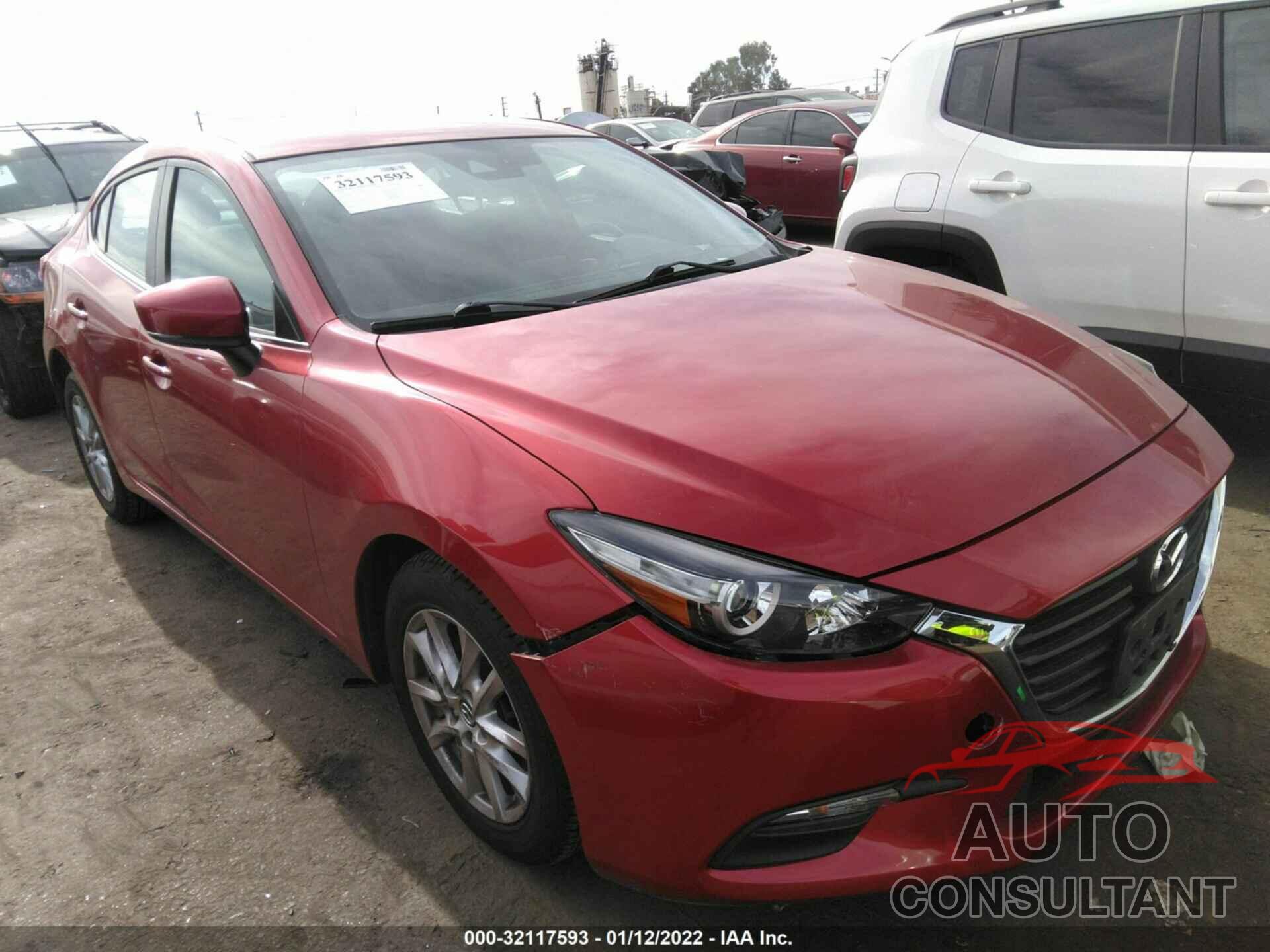 MAZDA MAZDA3 4-DOOR 2018 - 3MZBN1U79JM159750