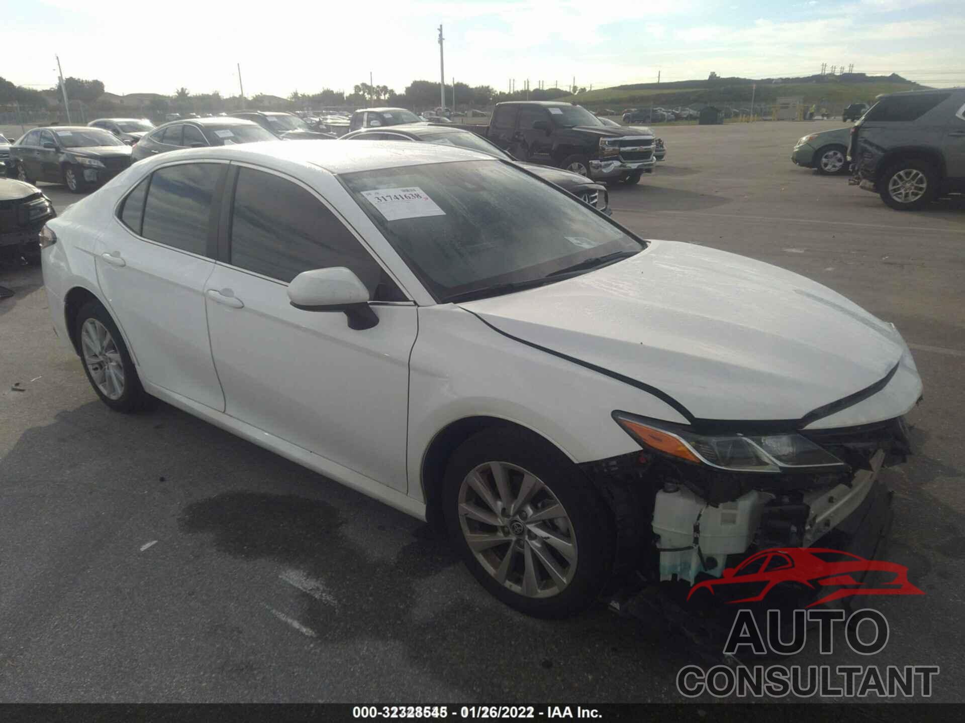 TOYOTA CAMRY 2021 - 4T1C11AK3MU418398
