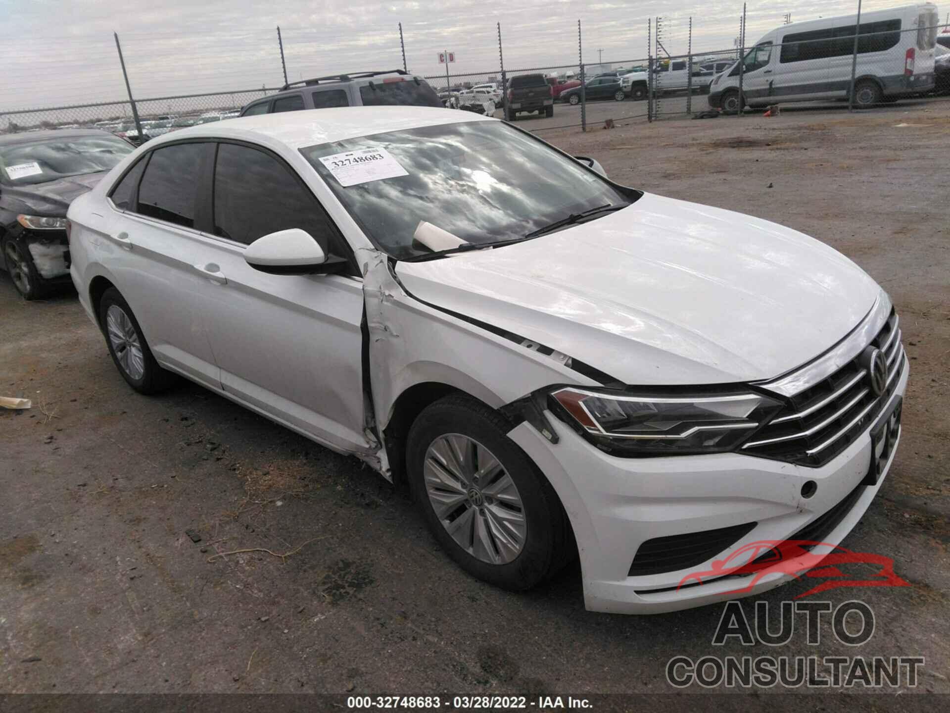 VOLKSWAGEN JETTA 2019 - 3VWC57BU4KM070010