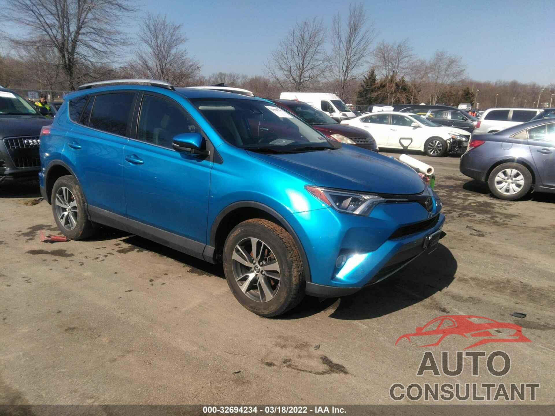TOYOTA RAV4 2016 - 2T3RFREV1GW502388