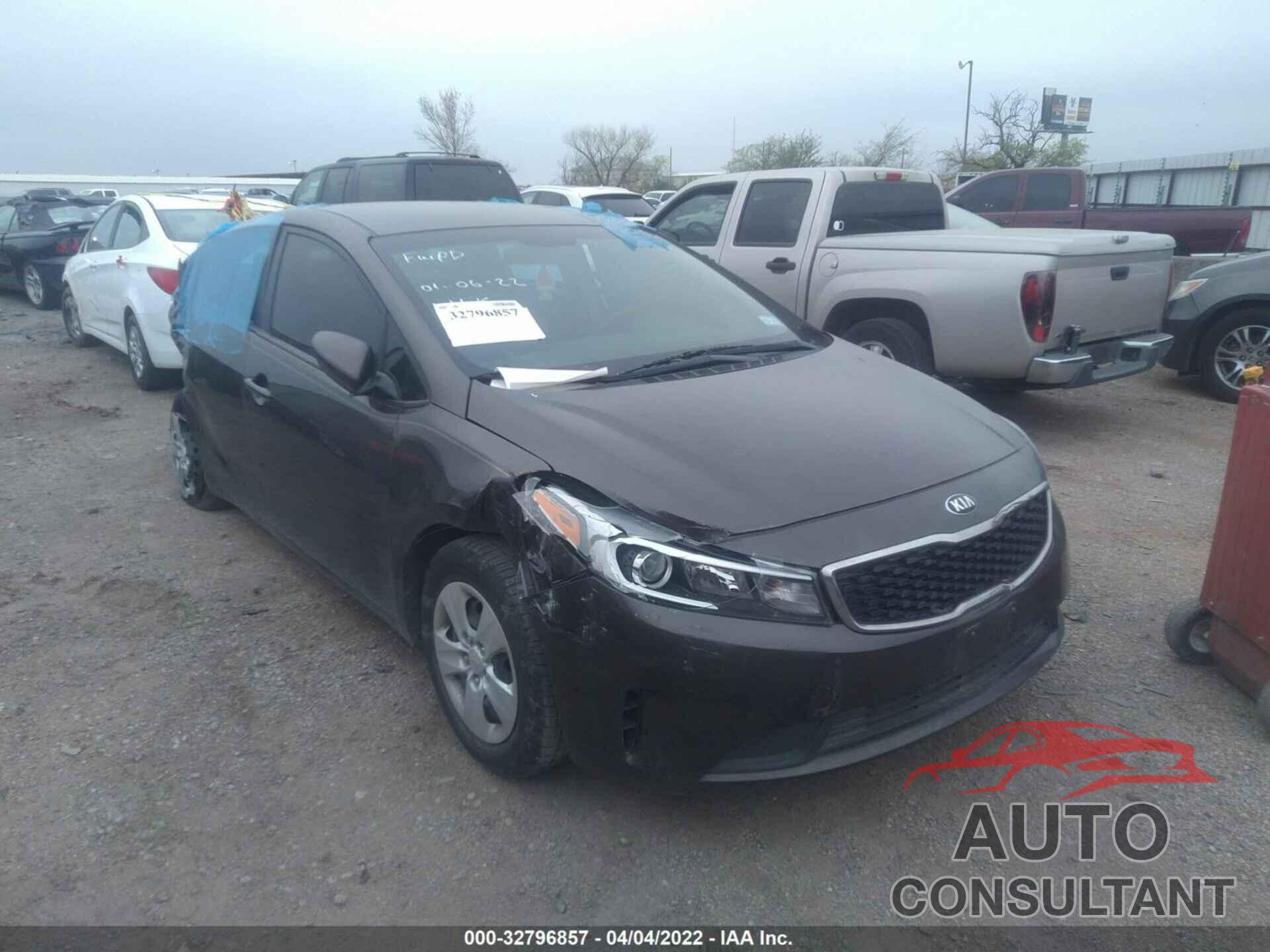 KIA FORTE 2018 - 3KPFK4A72JE224970