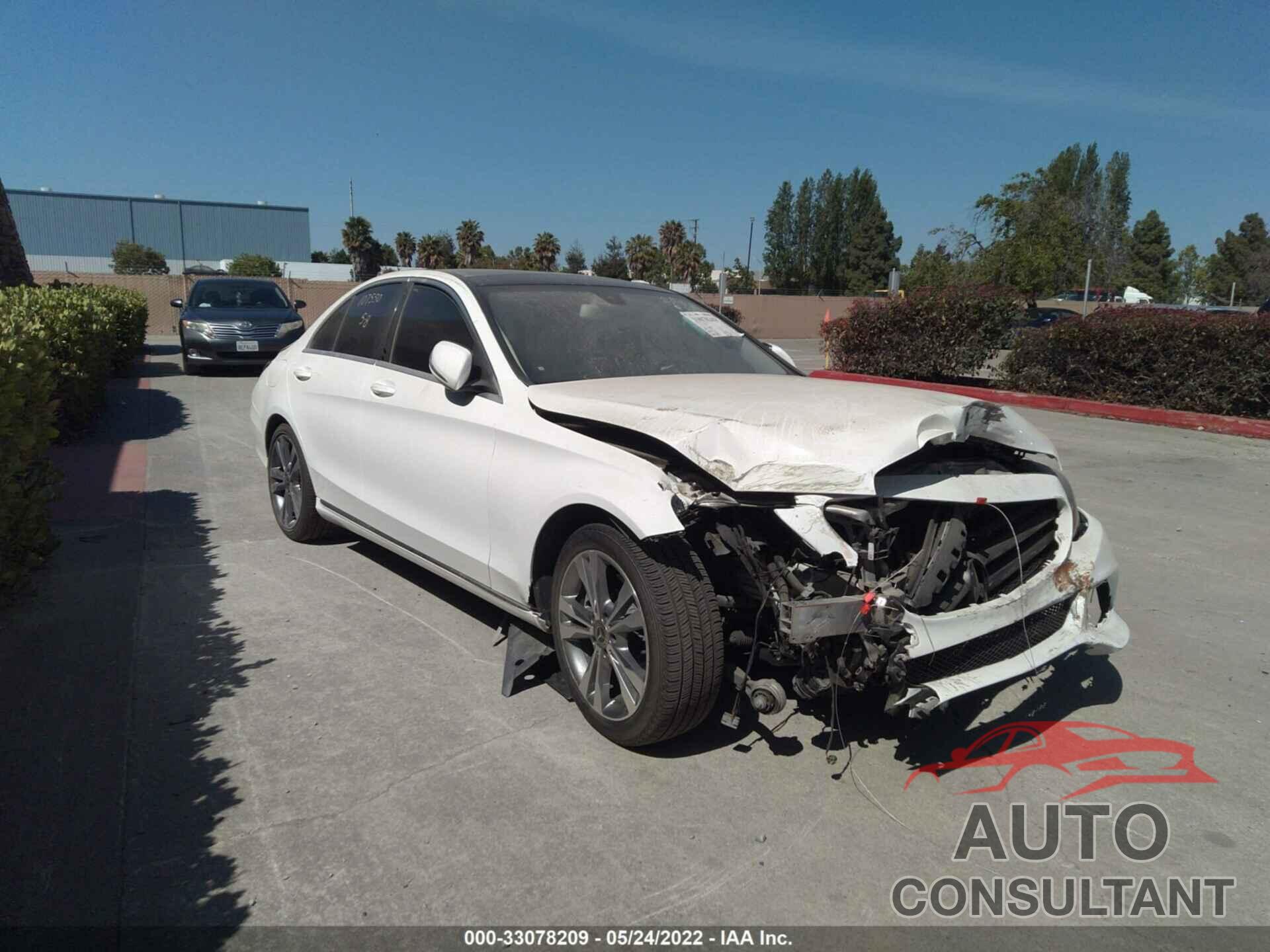 MERCEDES-BENZ C-CLASS 2017 - 55SWF4JB8HU221194