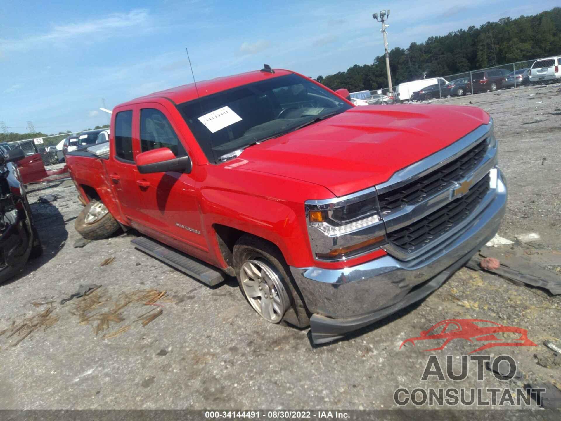 CHEVROLET SILVERADO 1500 2018 - 1GCRCREHXJZ359435