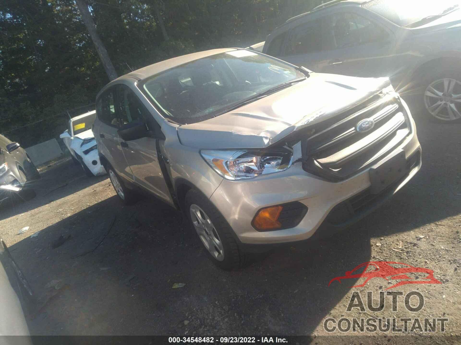 FORD ESCAPE 2017 - 1FMCU0F76HUB96967