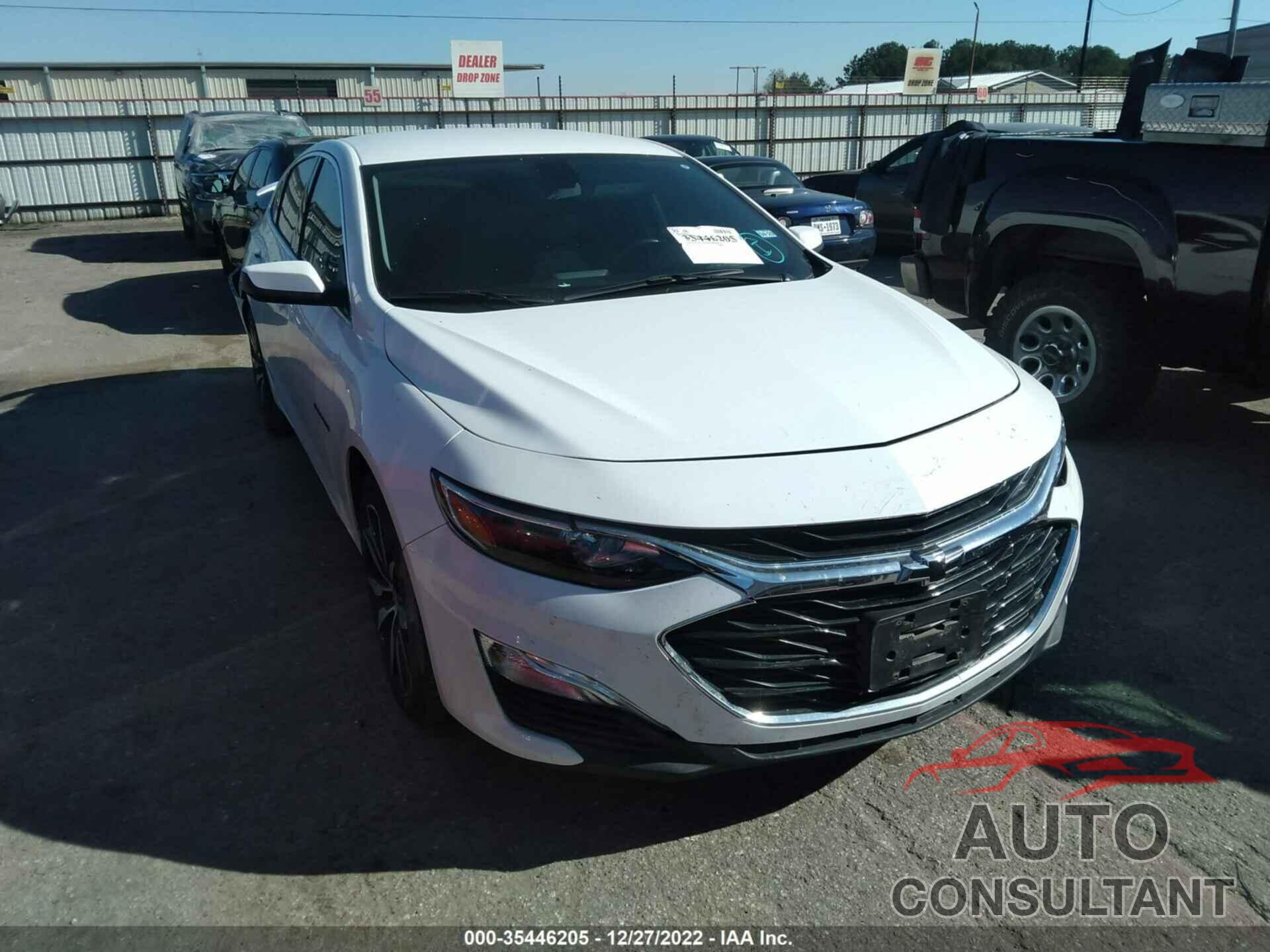 CHEVROLET MALIBU 2020 - 1G1ZG5ST2LF118102