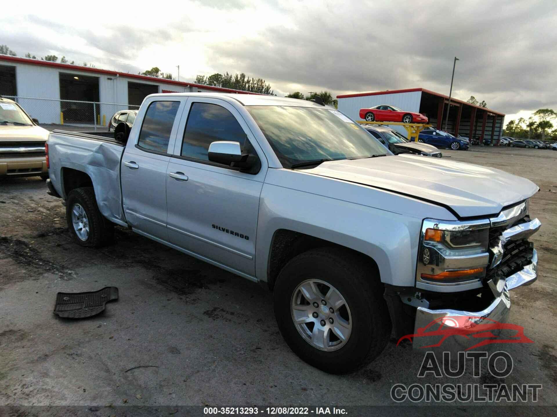 CHEVROLET SILVERADO 1500 2018 - 1GCRCREC9JZ181585