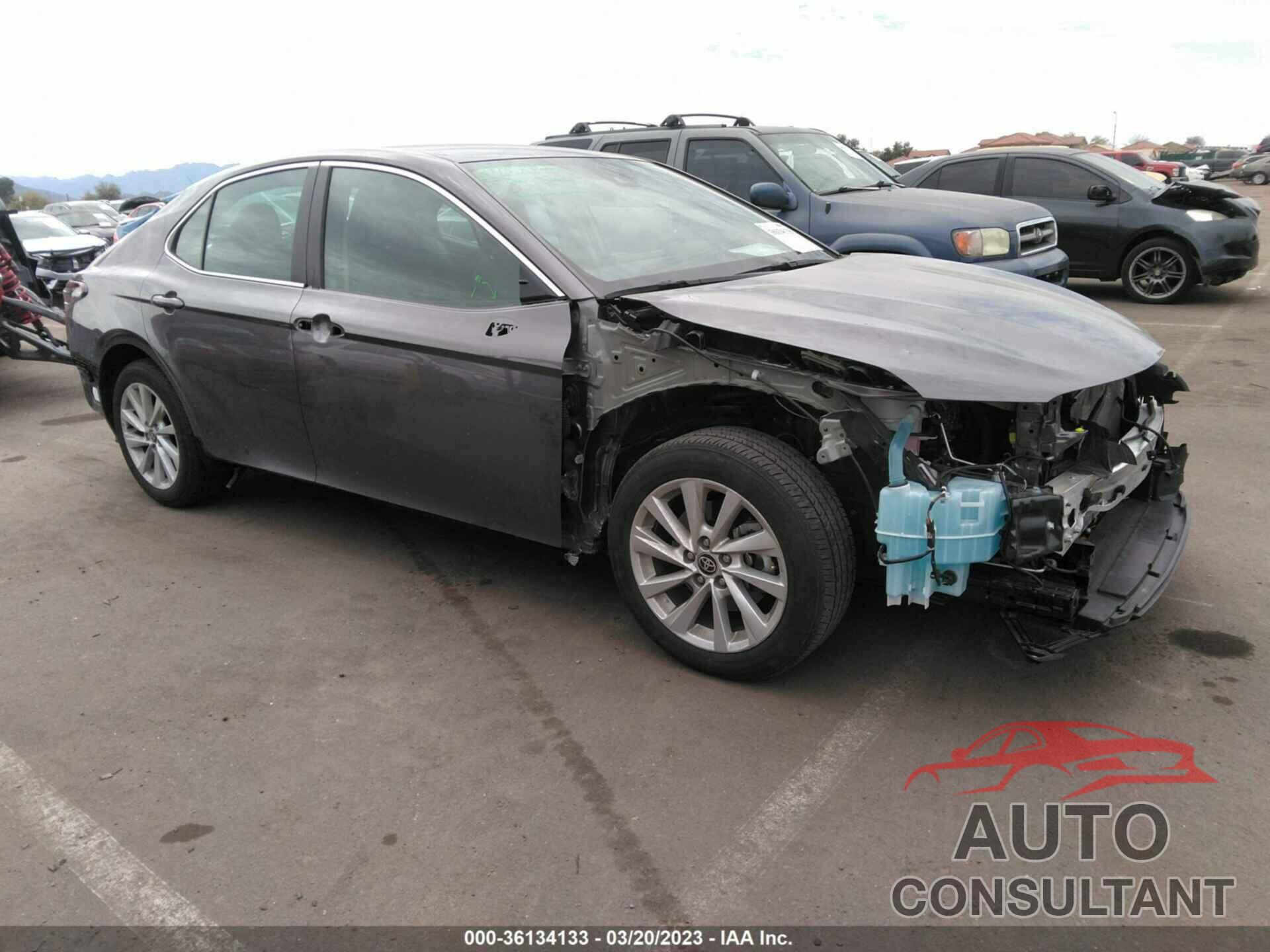 TOYOTA CAMRY 2022 - 4T1C11AK0NU499068