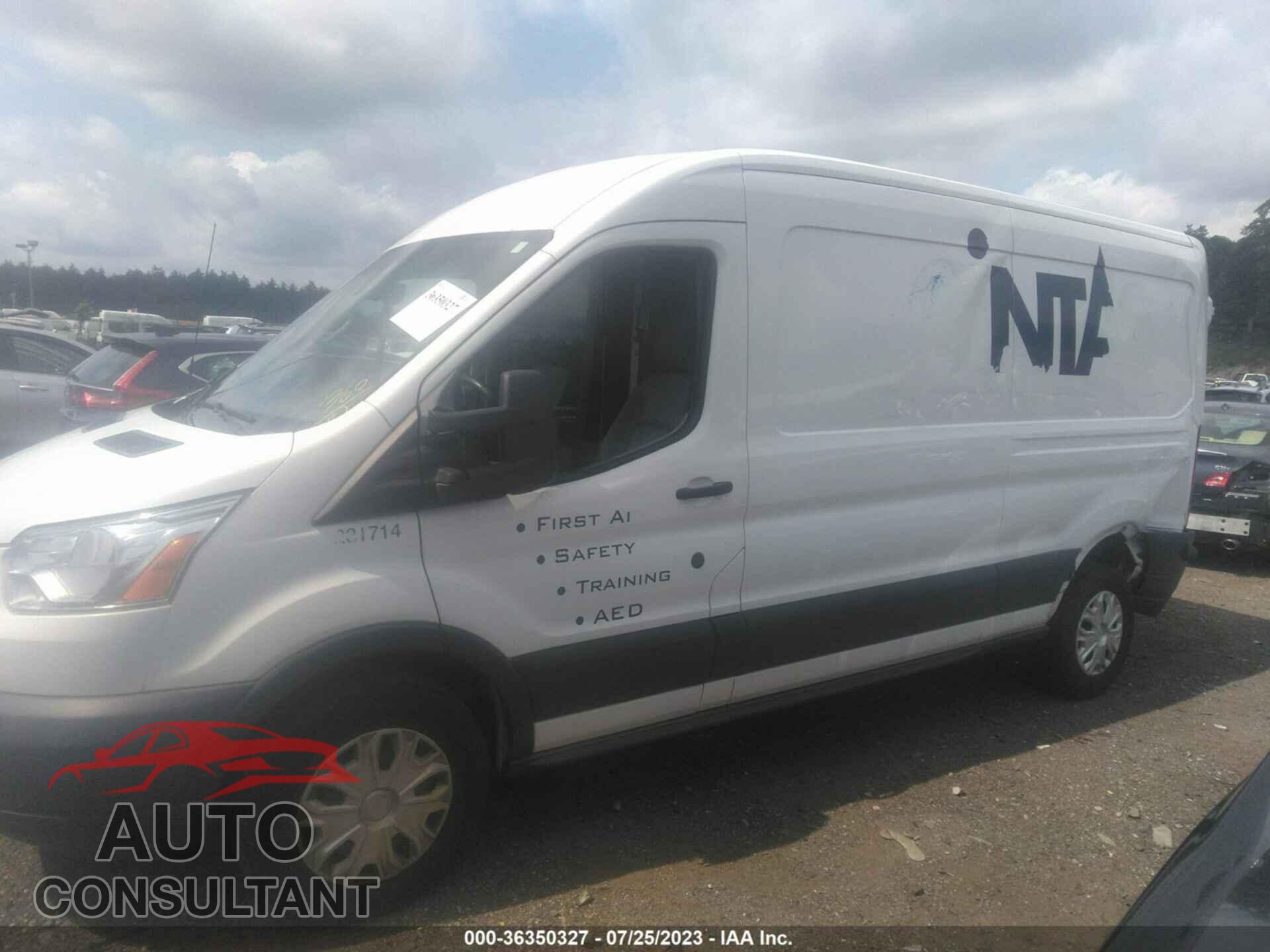 FORD TRANSIT-150 2017 - 1FTYE2CM3HKA31435