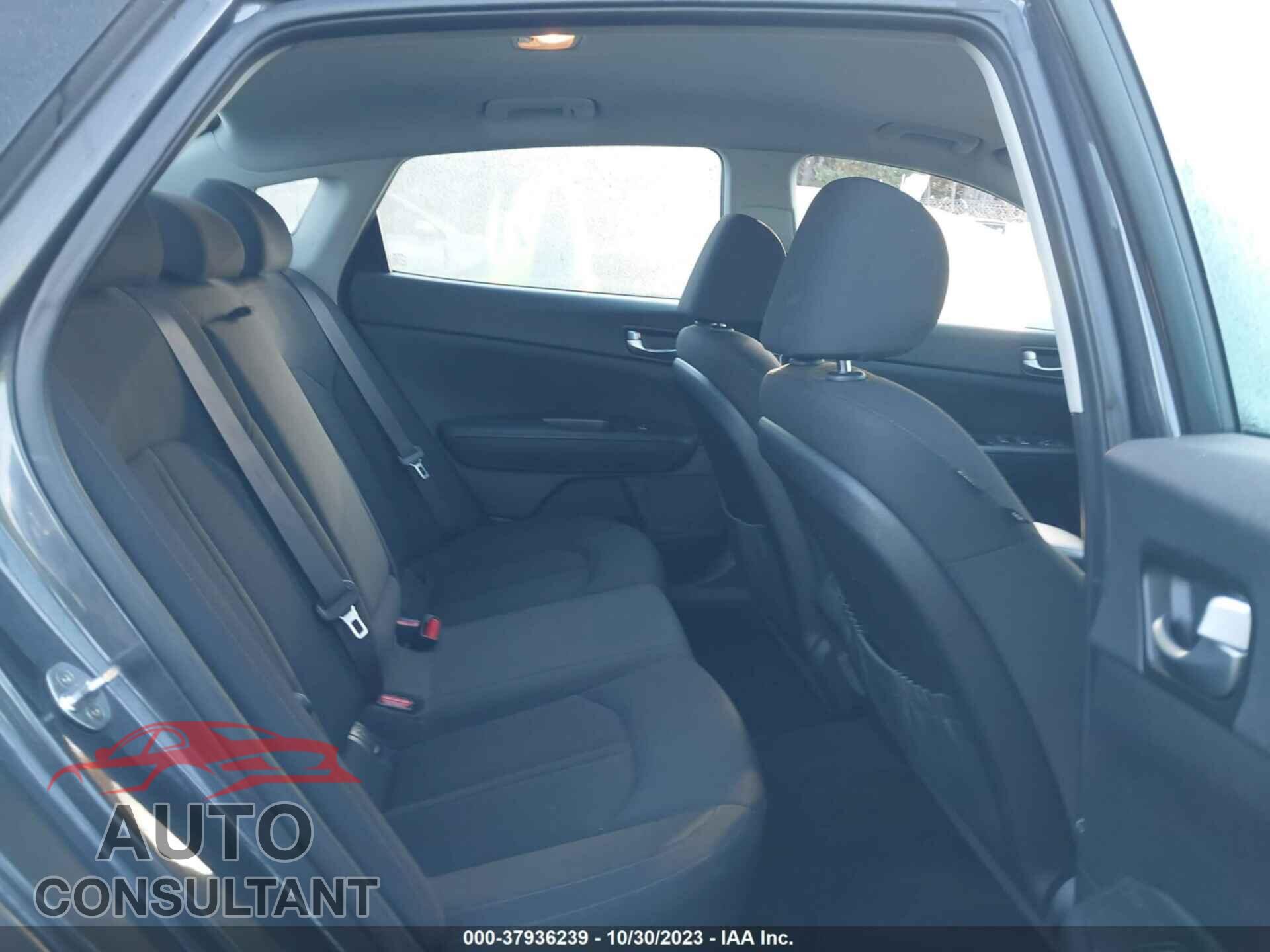 KIA OPTIMA HYBRID 2017 - KNAGT4LE1H5018197