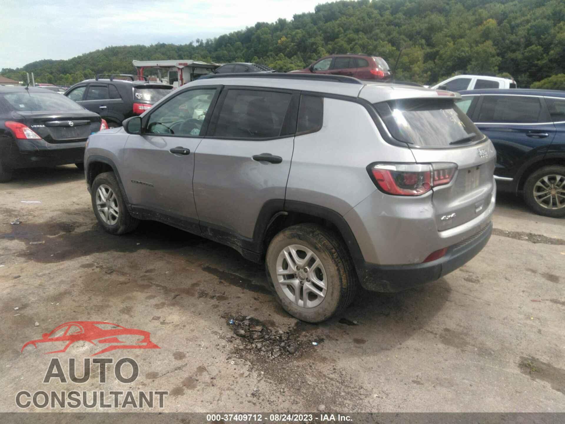 JEEP COMPASS 2018 - 3C4NJDAB7JT366018