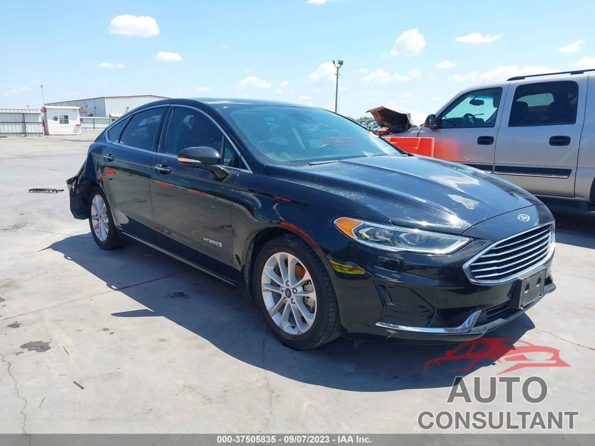 FORD FUSION HYBRID 2019 - 3FA6P0MU6KR167104