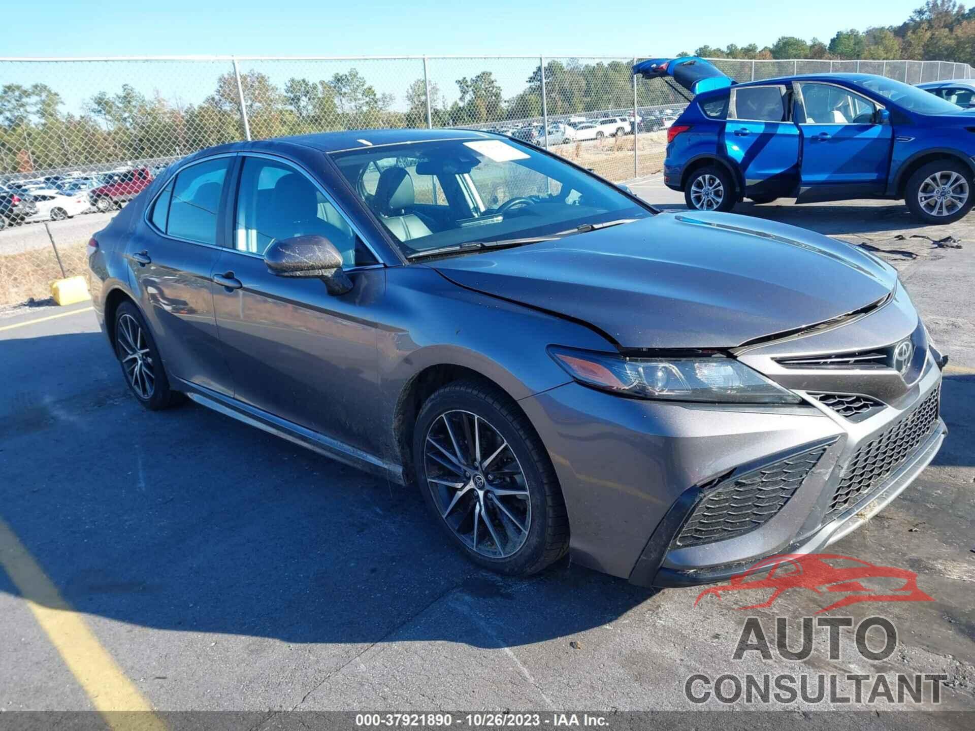 TOYOTA CAMRY 2021 - 4T1G11AK8MU437580