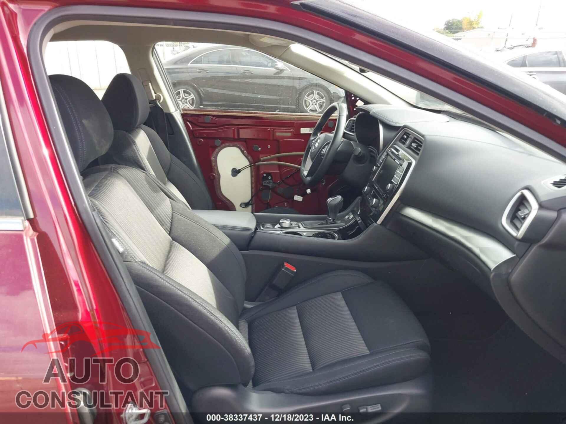 NISSAN MAXIMA 2019 - 1N4AA6AV1KC382321