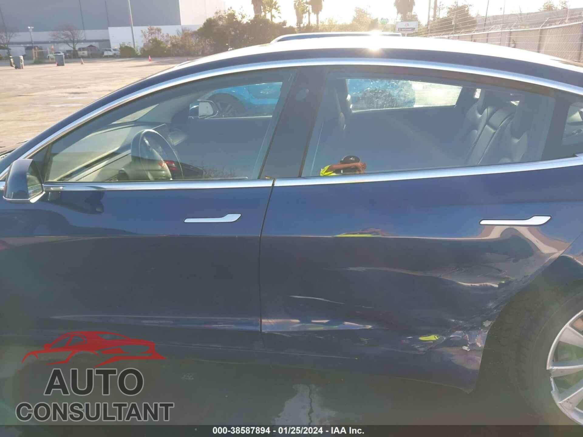 TESLA MODEL 3 2019 - 5YJ3E1EA5KF332011