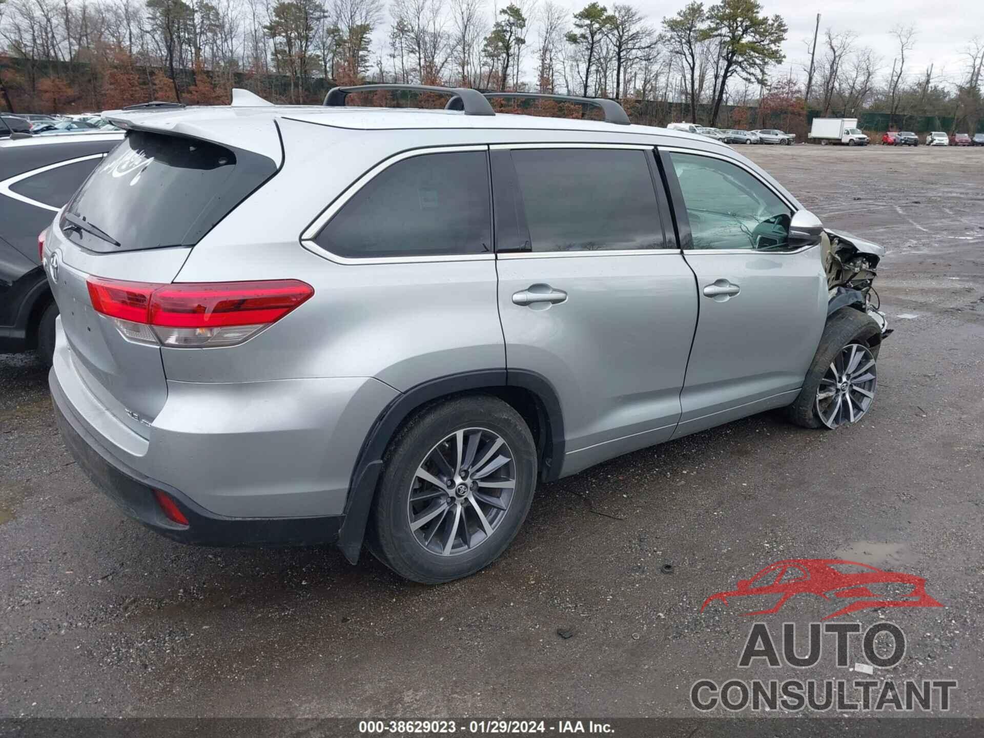 TOYOTA HIGHLANDER 2017 - 5TDJZRFH0HS356923