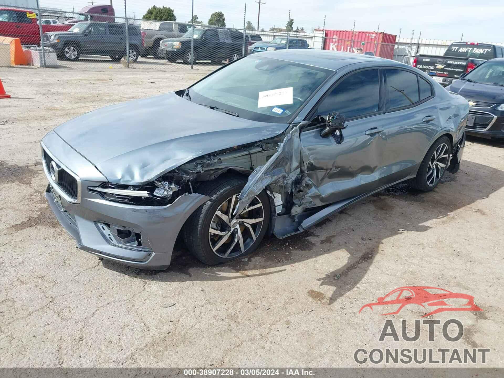 VOLVO S60 2020 - 7JRA22TK0LG060476