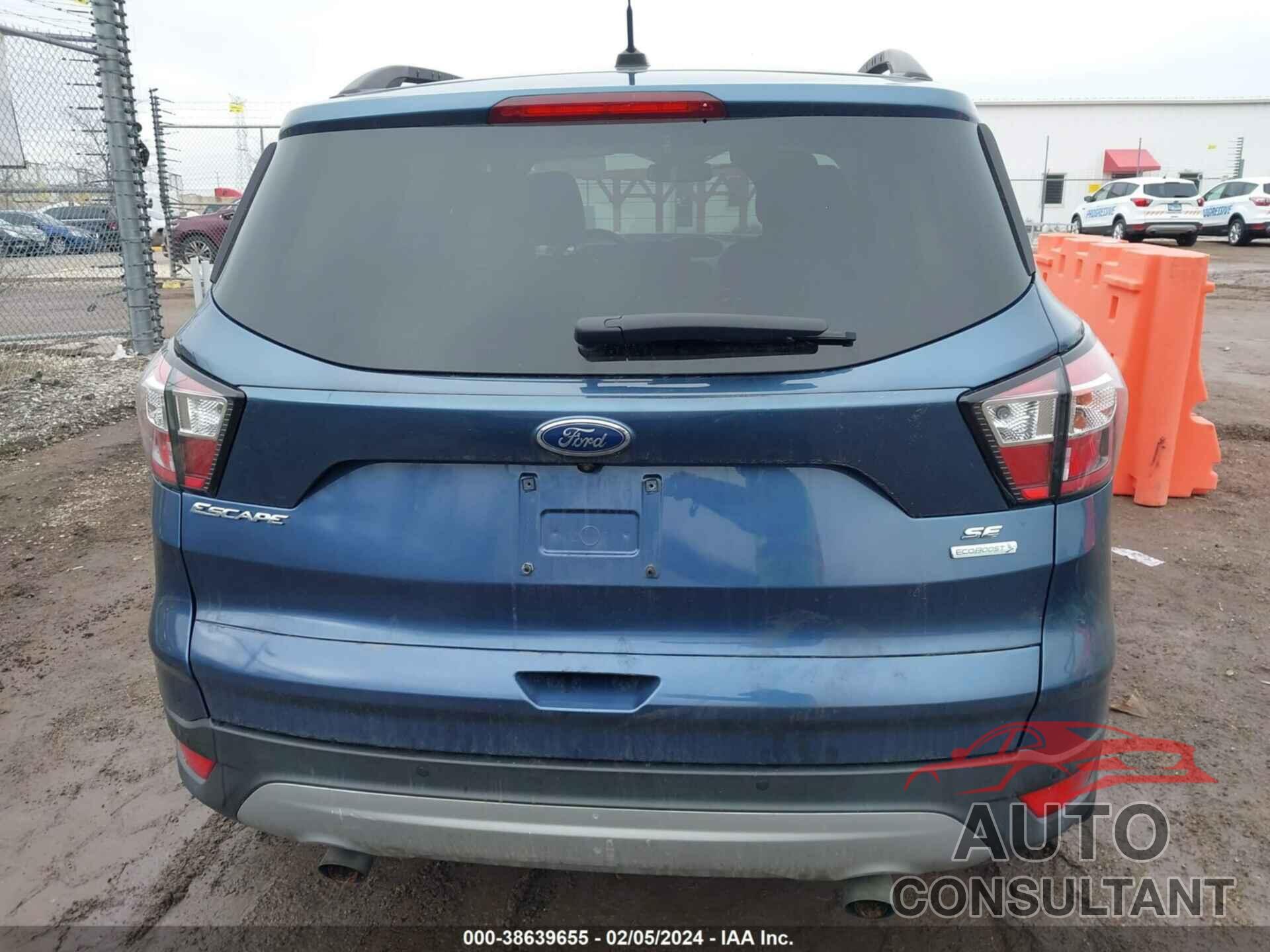 FORD ESCAPE 2018 - 1FMCU0GD6JUA75656