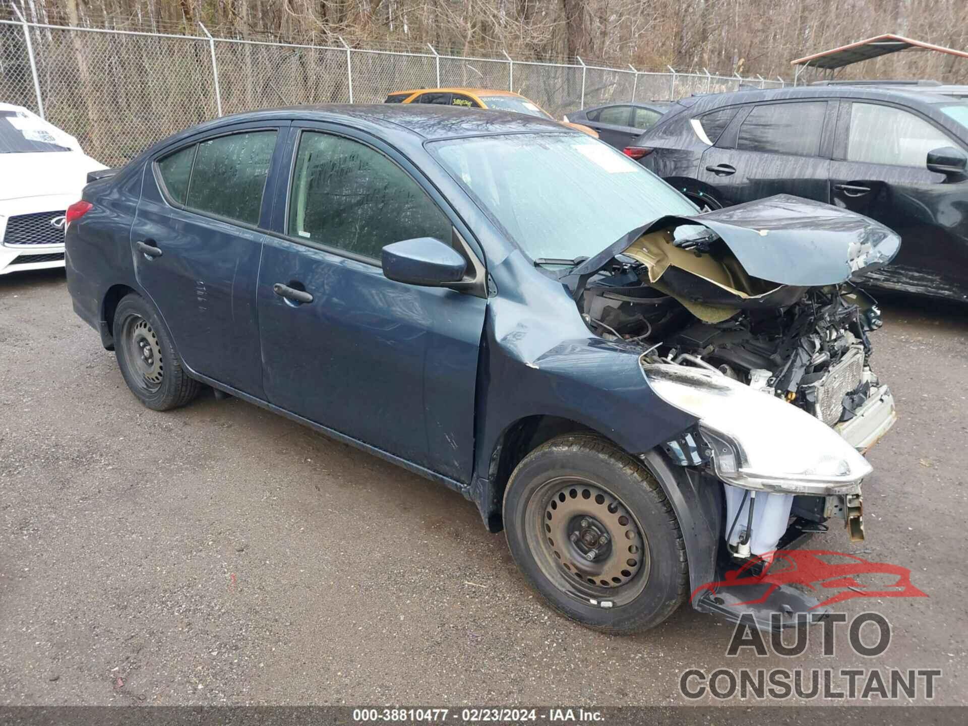 NISSAN VERSA 2017 - 3N1CN7AP0HL869704