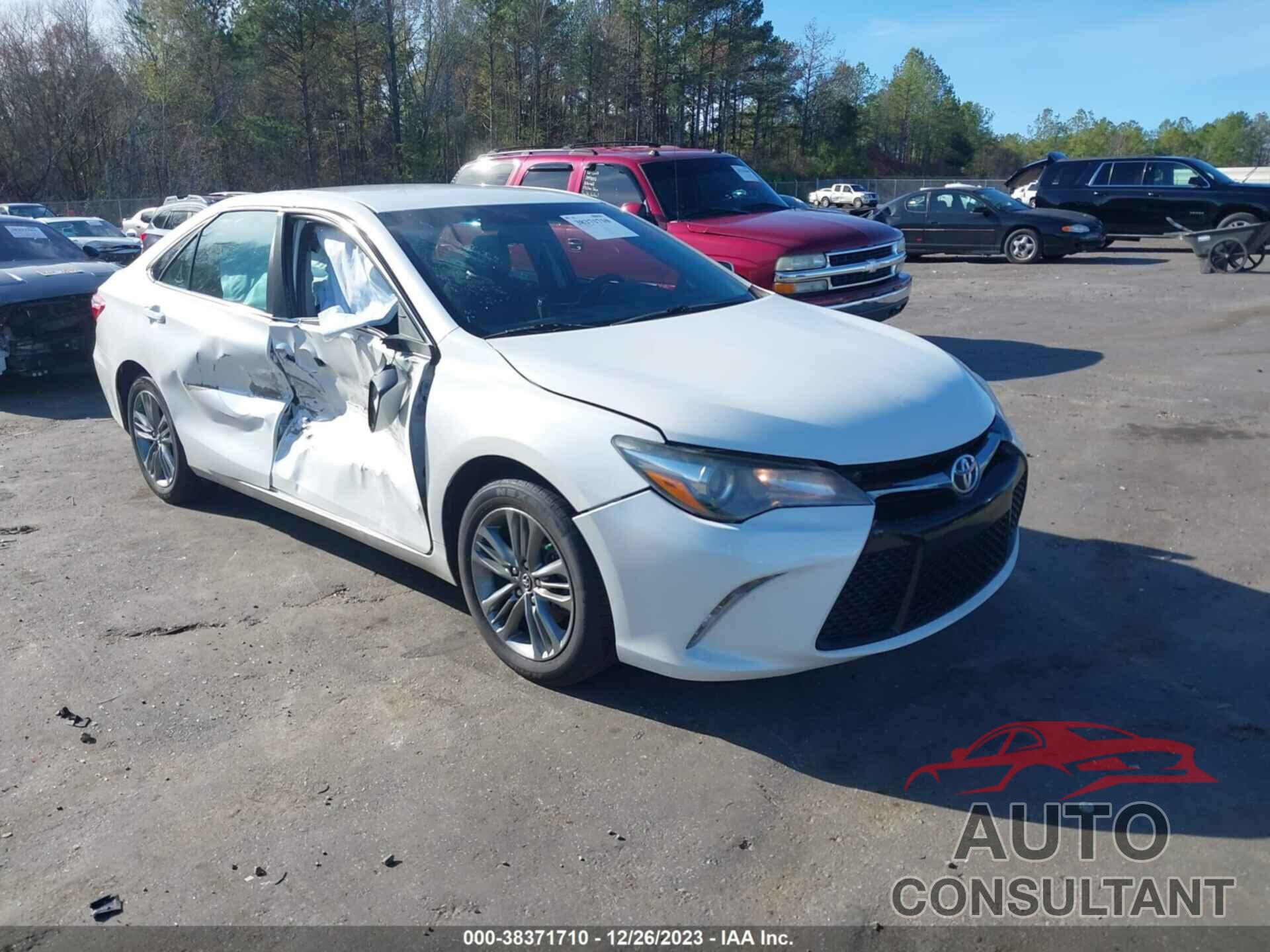TOYOTA CAMRY 2017 - 4T1BF1FK2HU320197