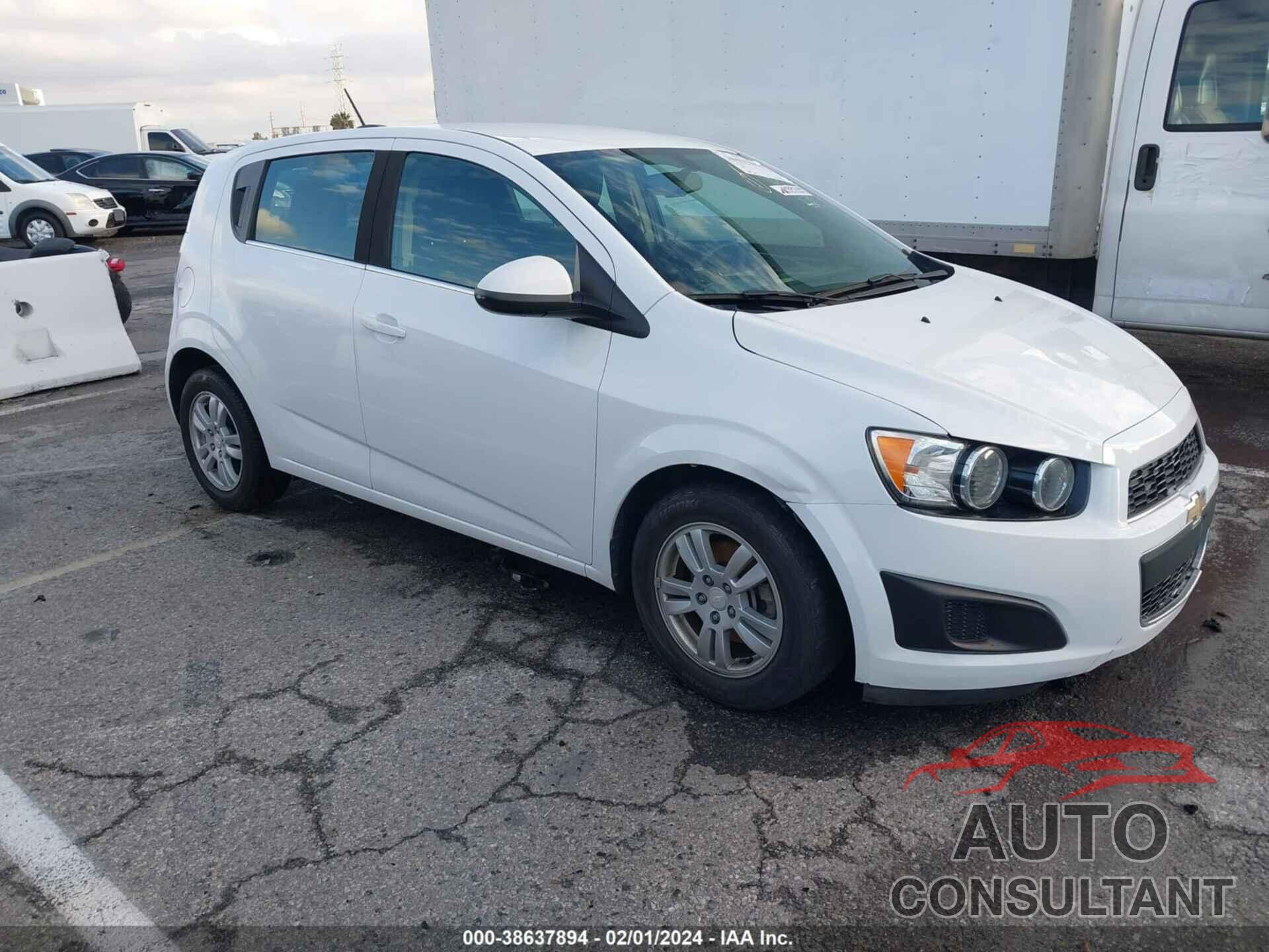 CHEVROLET SONIC 2016 - 1G1JC6SH3G4130710