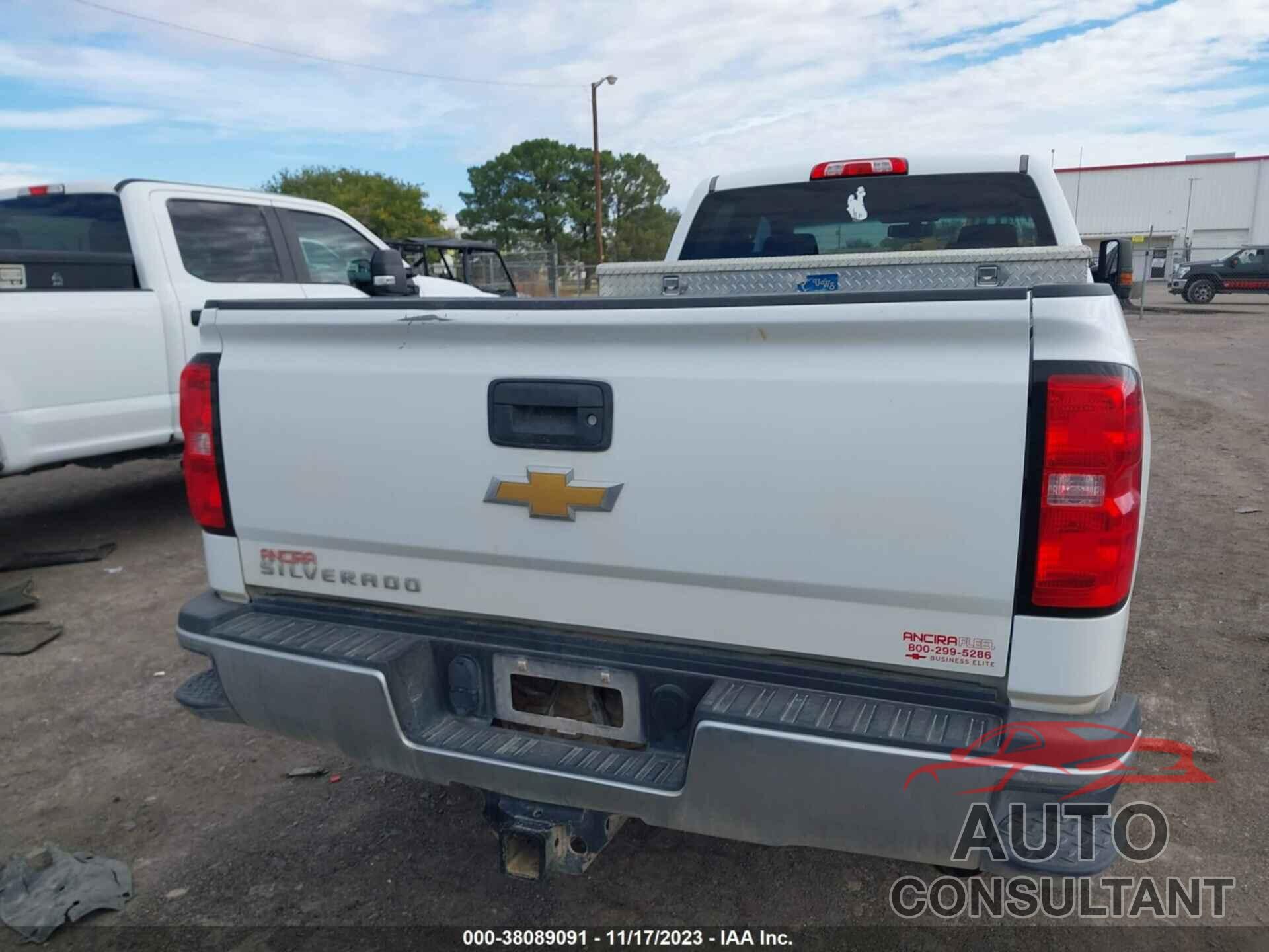 CHEVROLET SILVERADO 2500HD 2018 - 1GC2KUEG6JZ178220