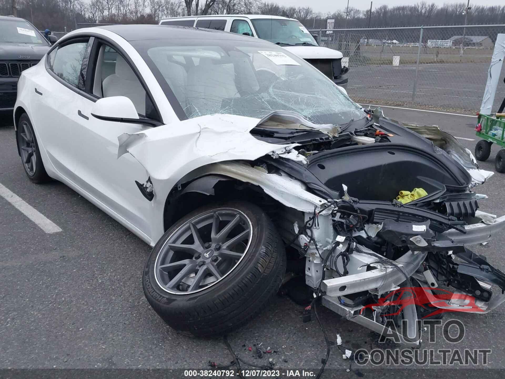 TESLA MODEL 3 2022 - 5YJ3E1EA1NF241807