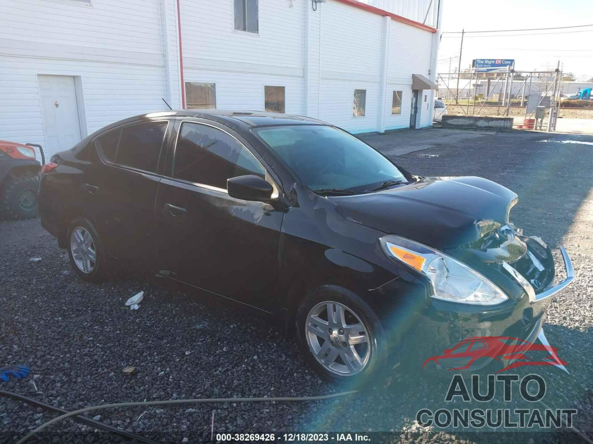 NISSAN VERSA 2019 - 3N1CN7AP0KL816833