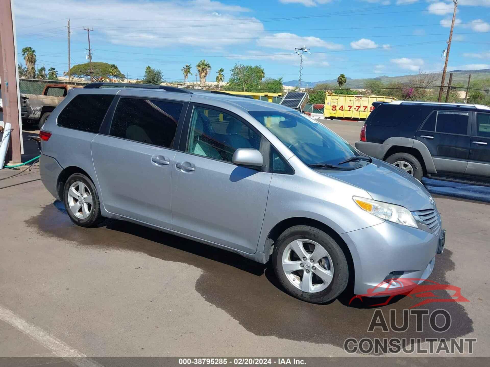 TOYOTA SIENNA 2016 - 5TDKK3DC7GS691592