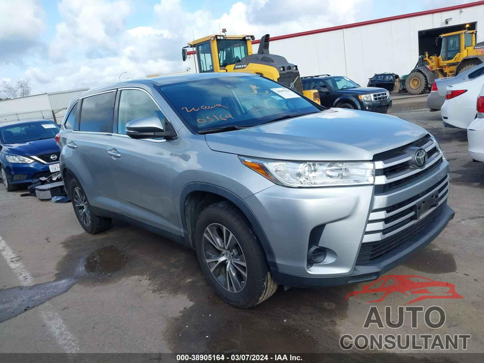 TOYOTA HIGHLANDER 2019 - 5TDZZRFH8KS294049