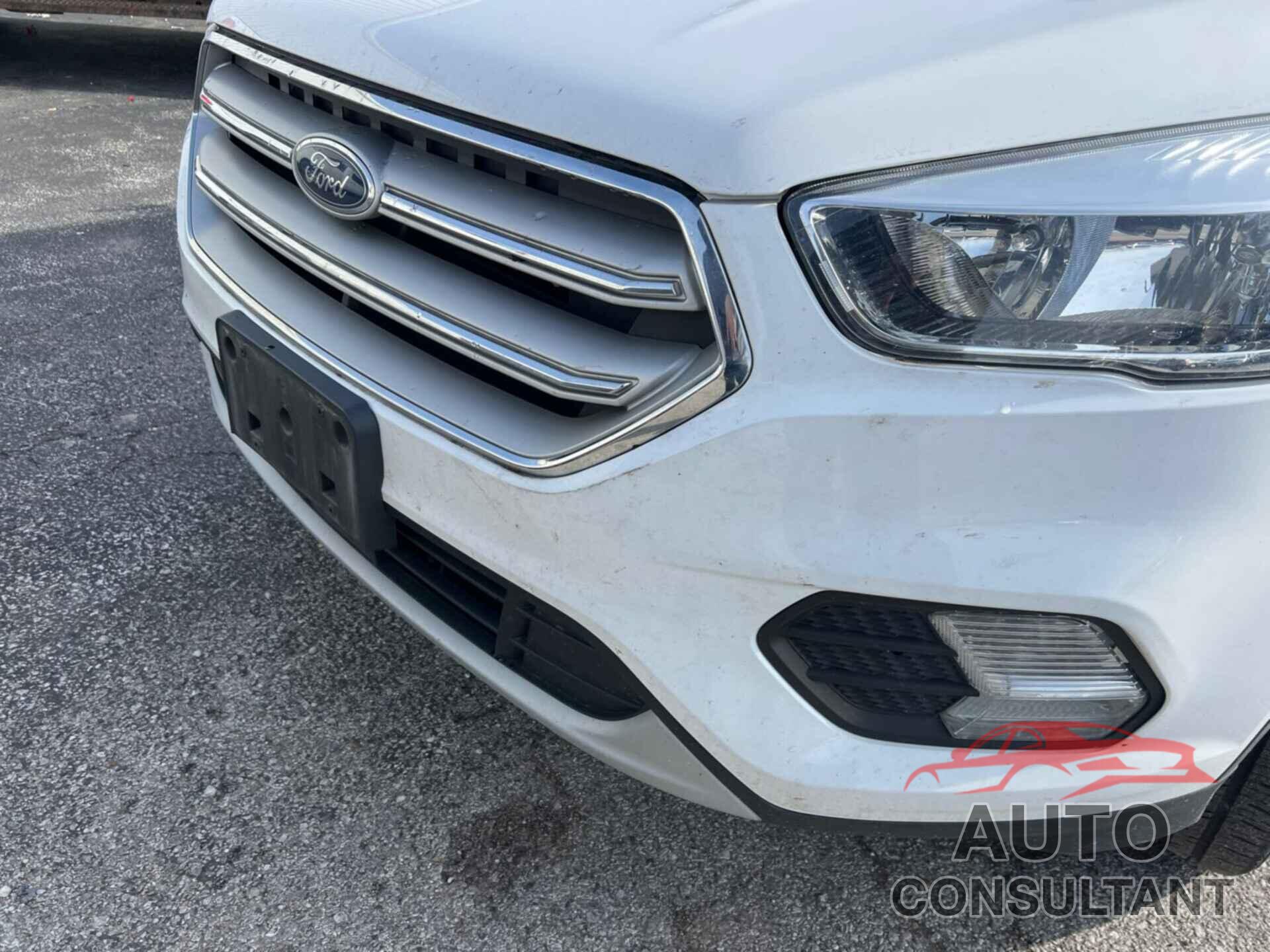 FORD ESCAPE 2018 - 1FMCU0GD9JUD28730