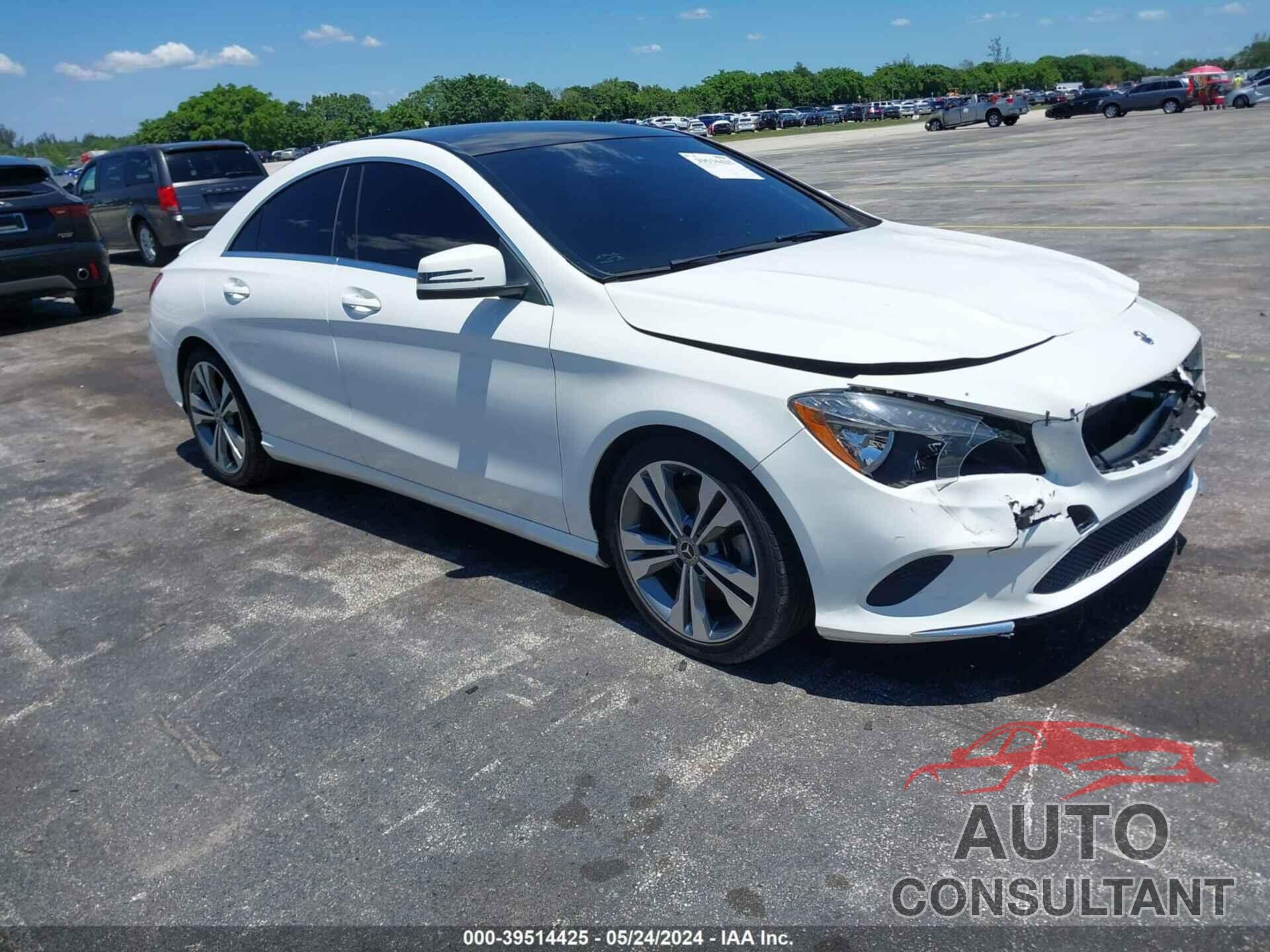 MERCEDES-BENZ CLA 250 2019 - WDDSJ4EB5KN712670