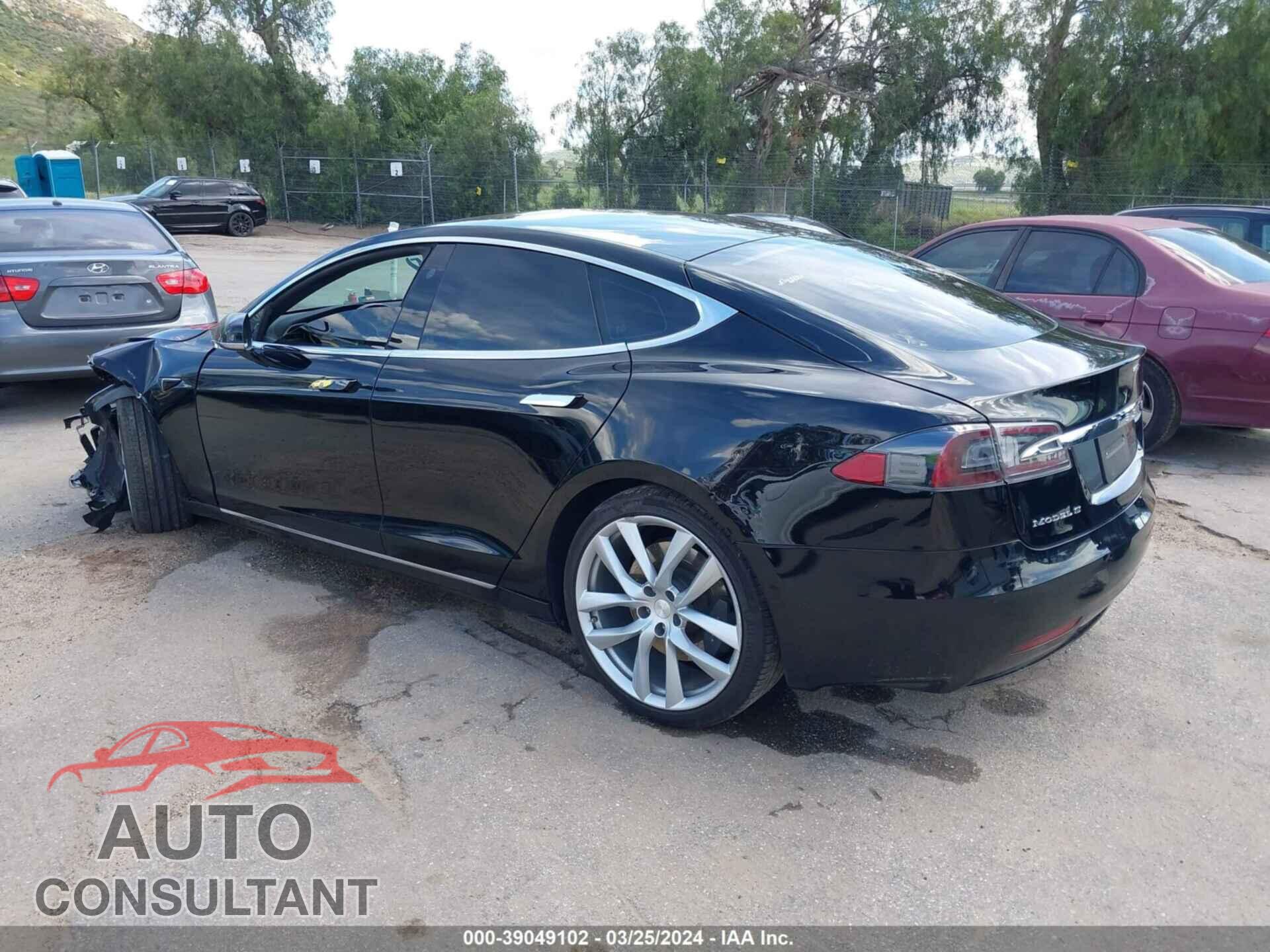 TESLA MODEL S 2017 - 5YJSA1E15HF204822