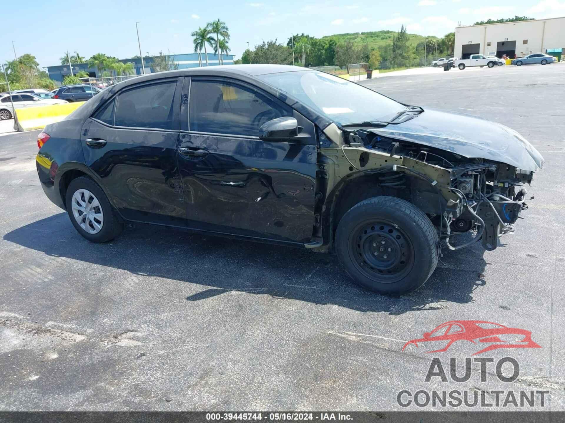 TOYOTA COROLLA 2018 - 2T1BURHE7JC026135