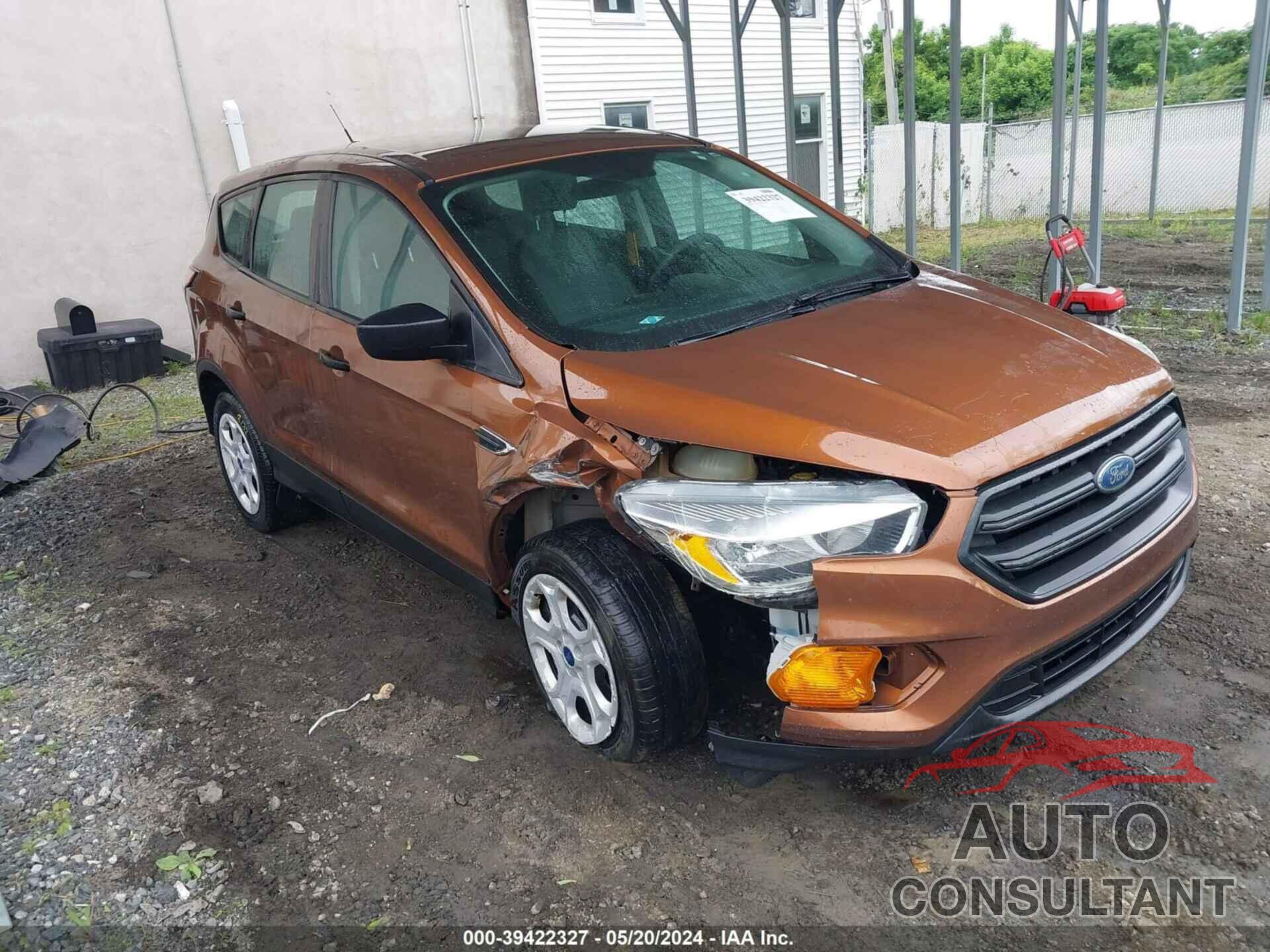 FORD ESCAPE 2017 - 1FMCU0F76HUC61090