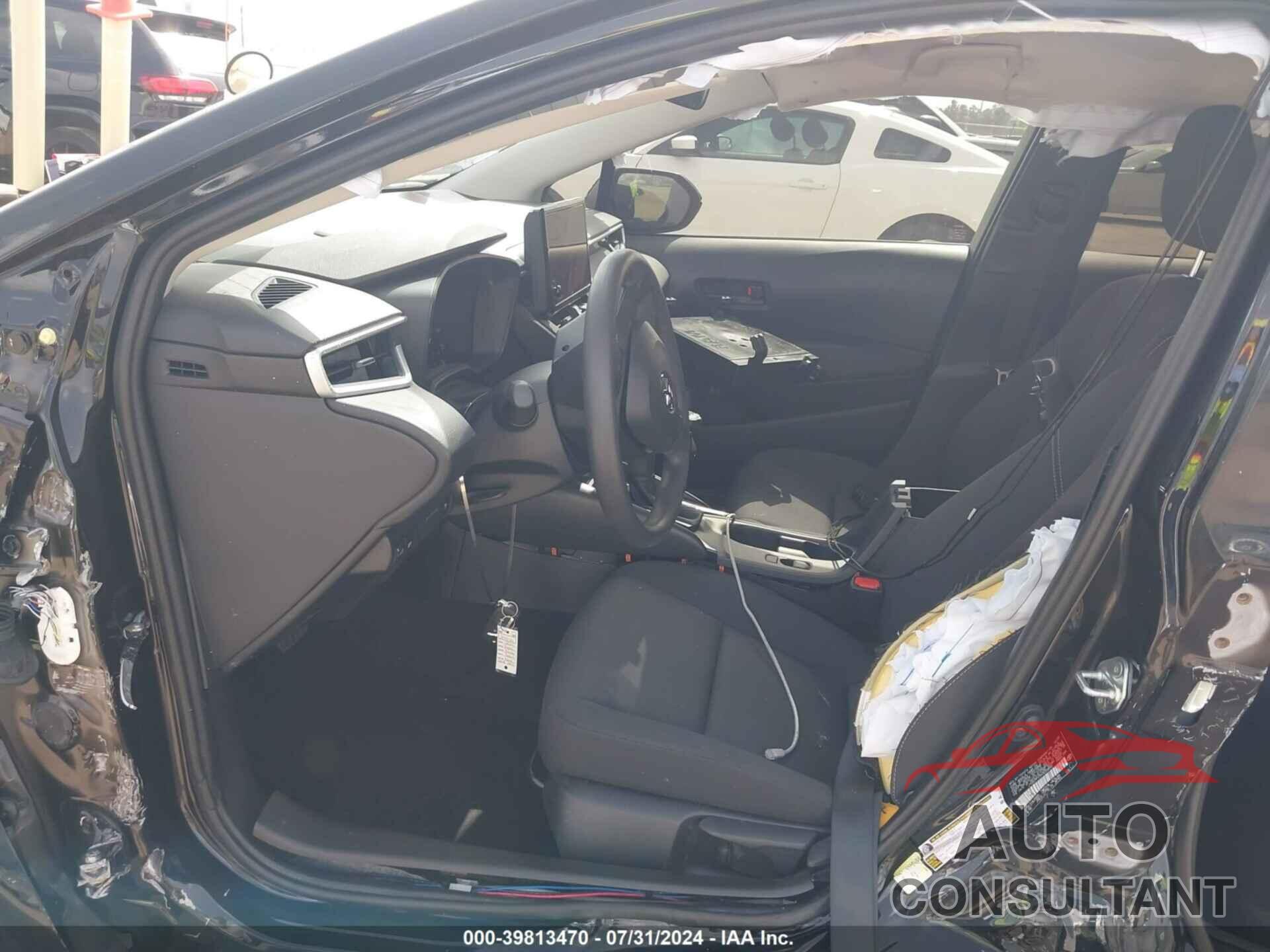 TOYOTA COROLLA 2024 - JTDBCMFE5R3033890