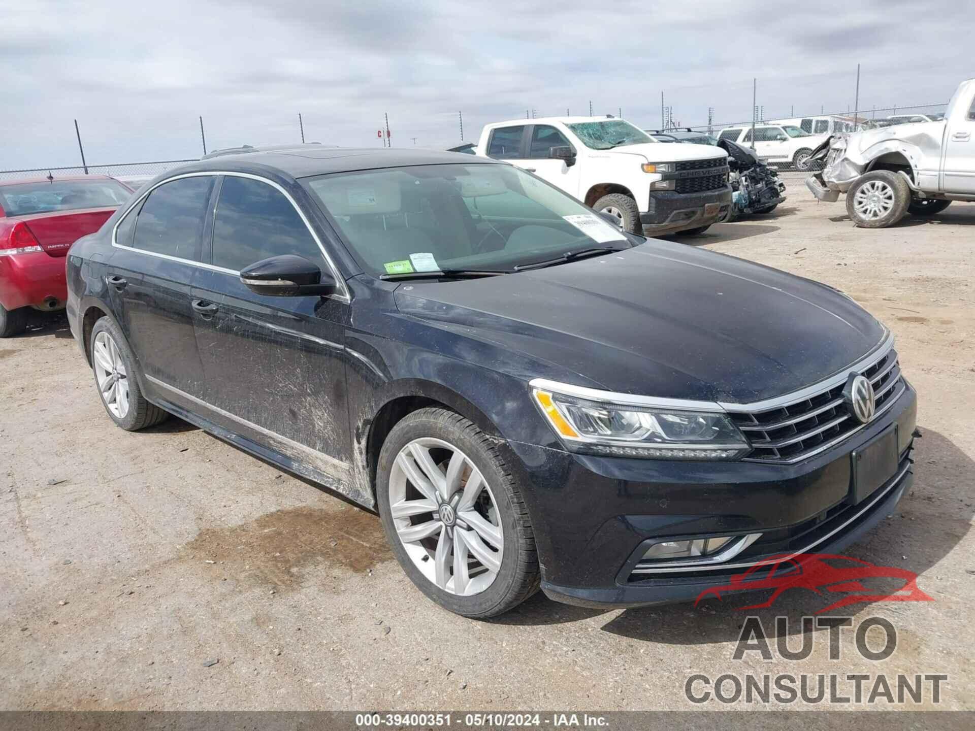 VOLKSWAGEN PASSAT 2017 - 1VWGT7A31HC026119