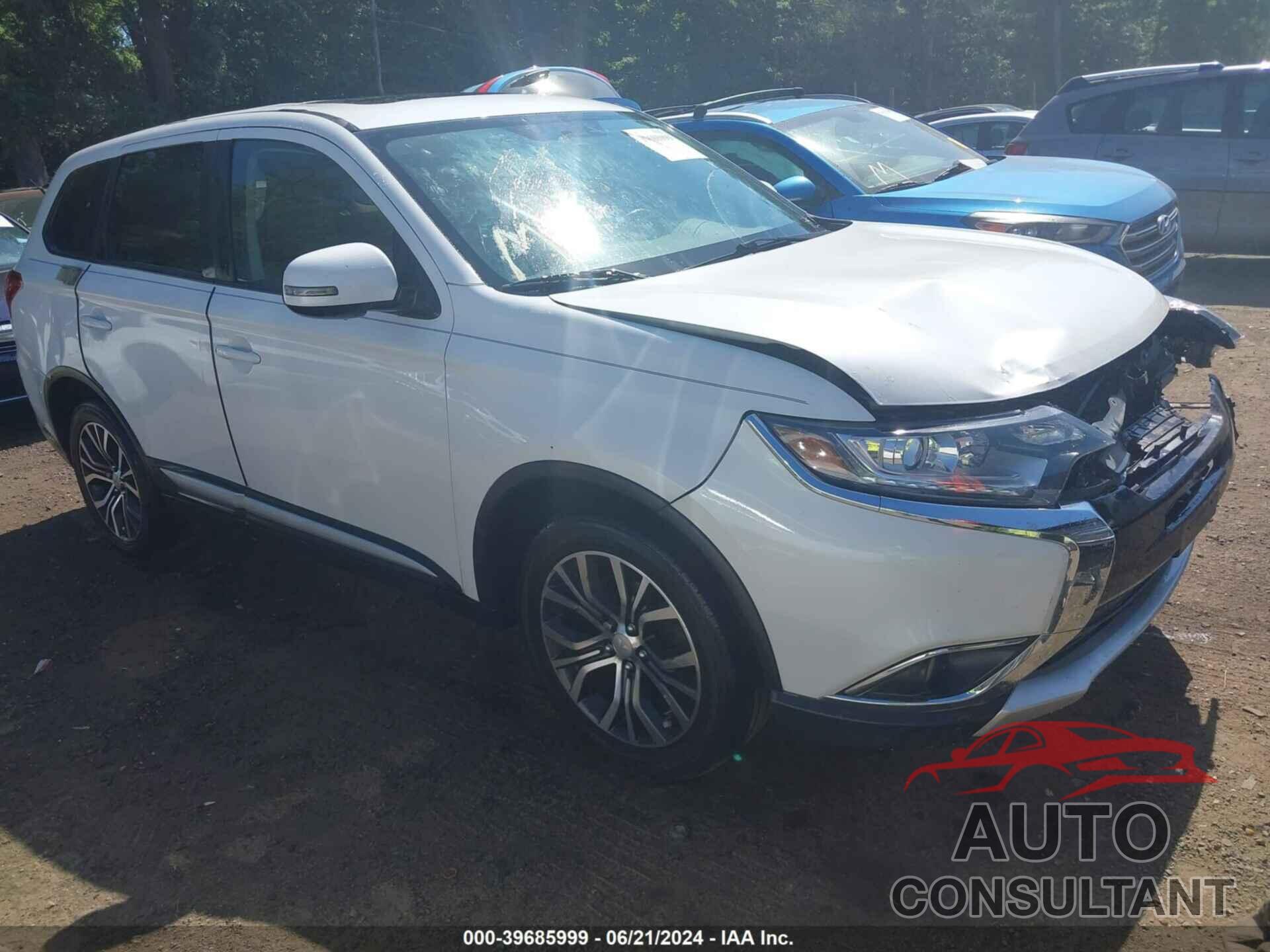 MITSUBISHI OUTLANDER 2018 - JA4AD3A31JZ033566