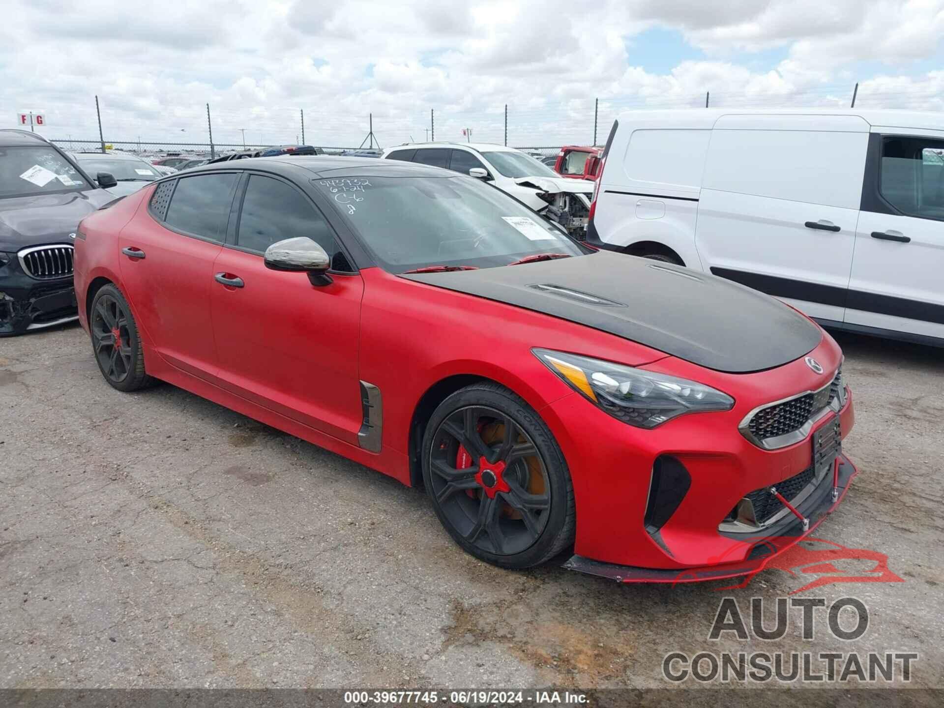 KIA STINGER 2018 - KNAE55LC9J6025369