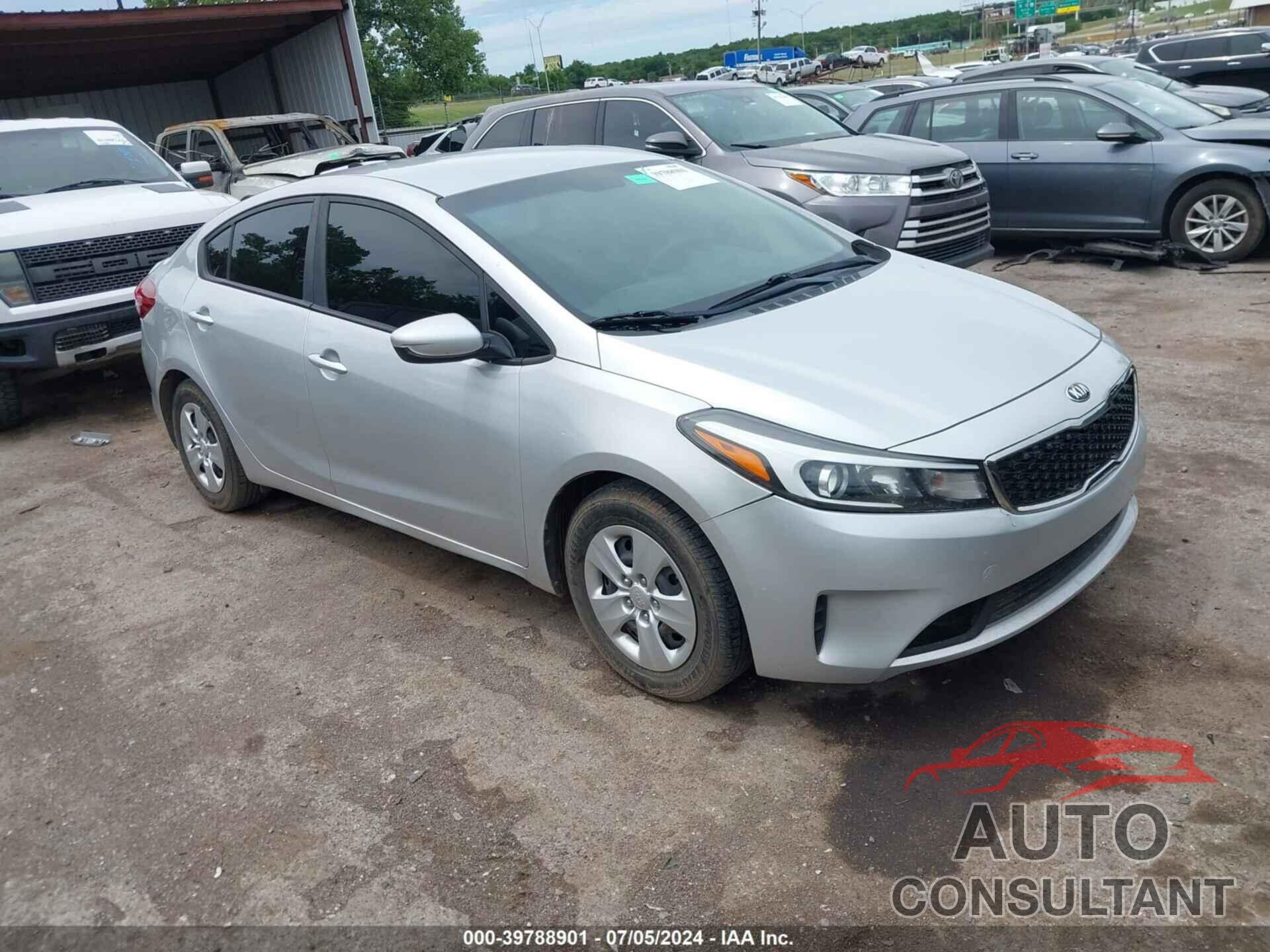 KIA FORTE 2017 - 3KPFK4A70HE015463