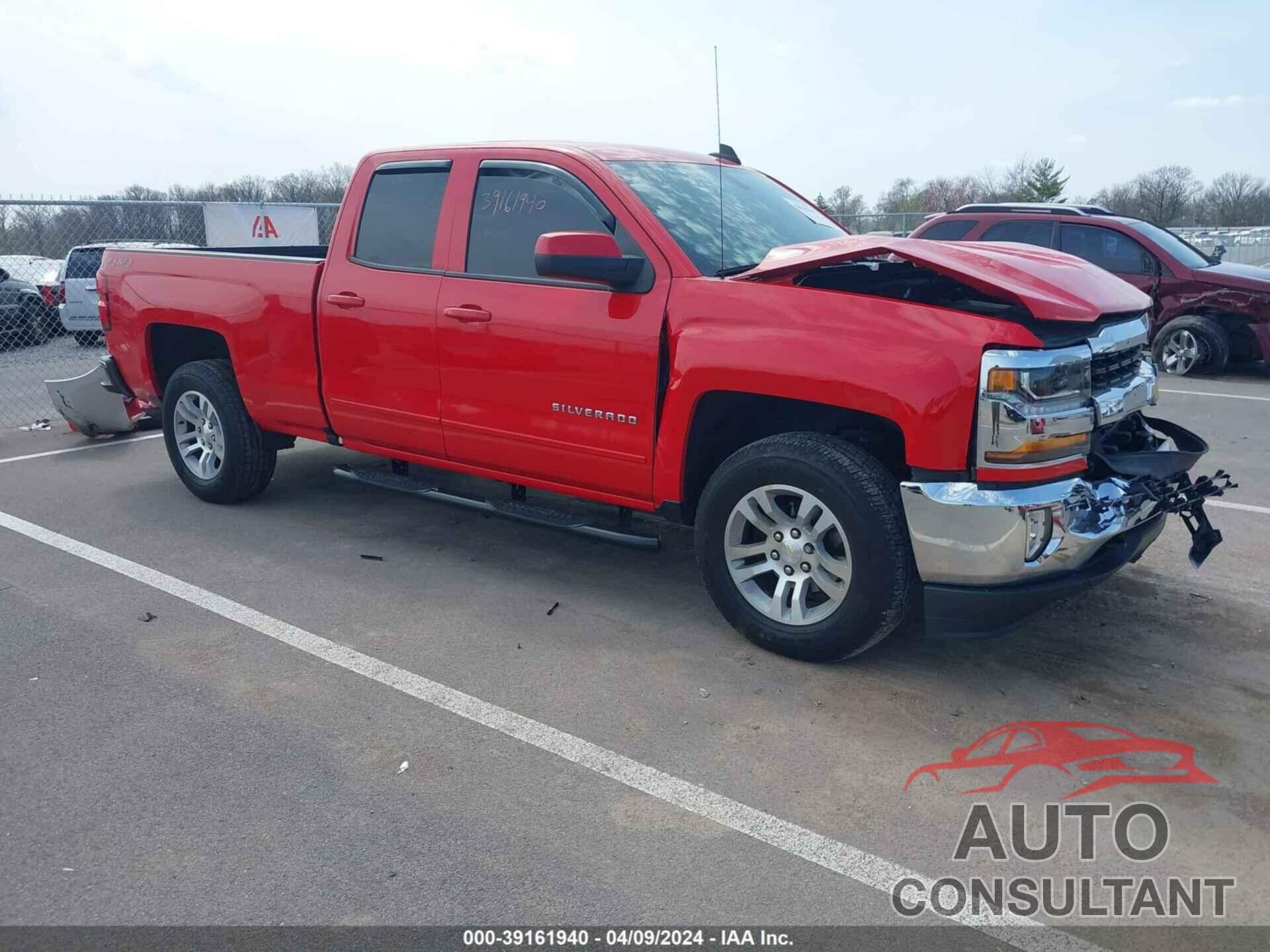CHEVROLET SILVERADO 1500 2018 - 1GCVKREH7JZ271301