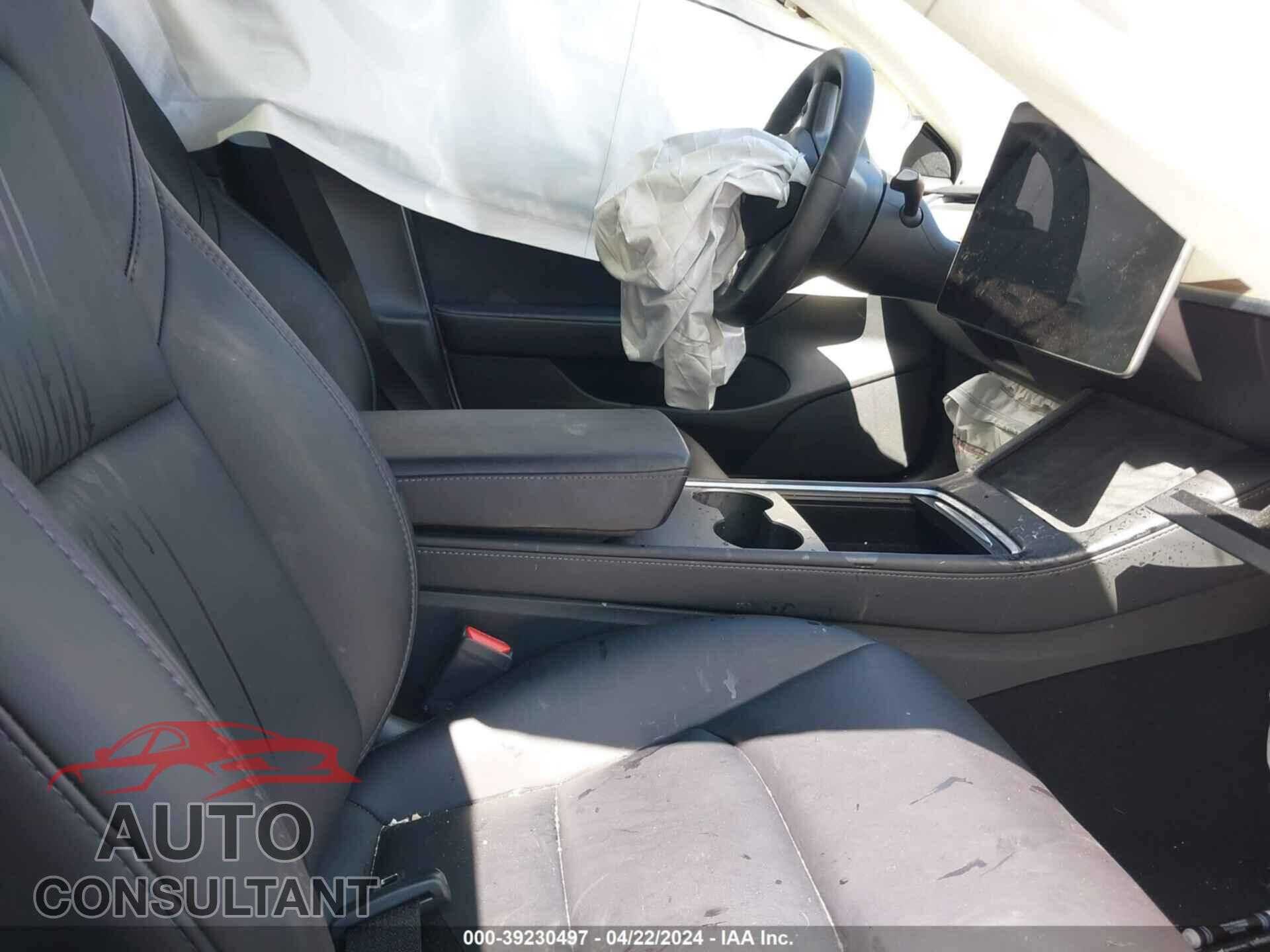 TESLA MODEL 3 2023 - 5YJ3E1EA2PF402829