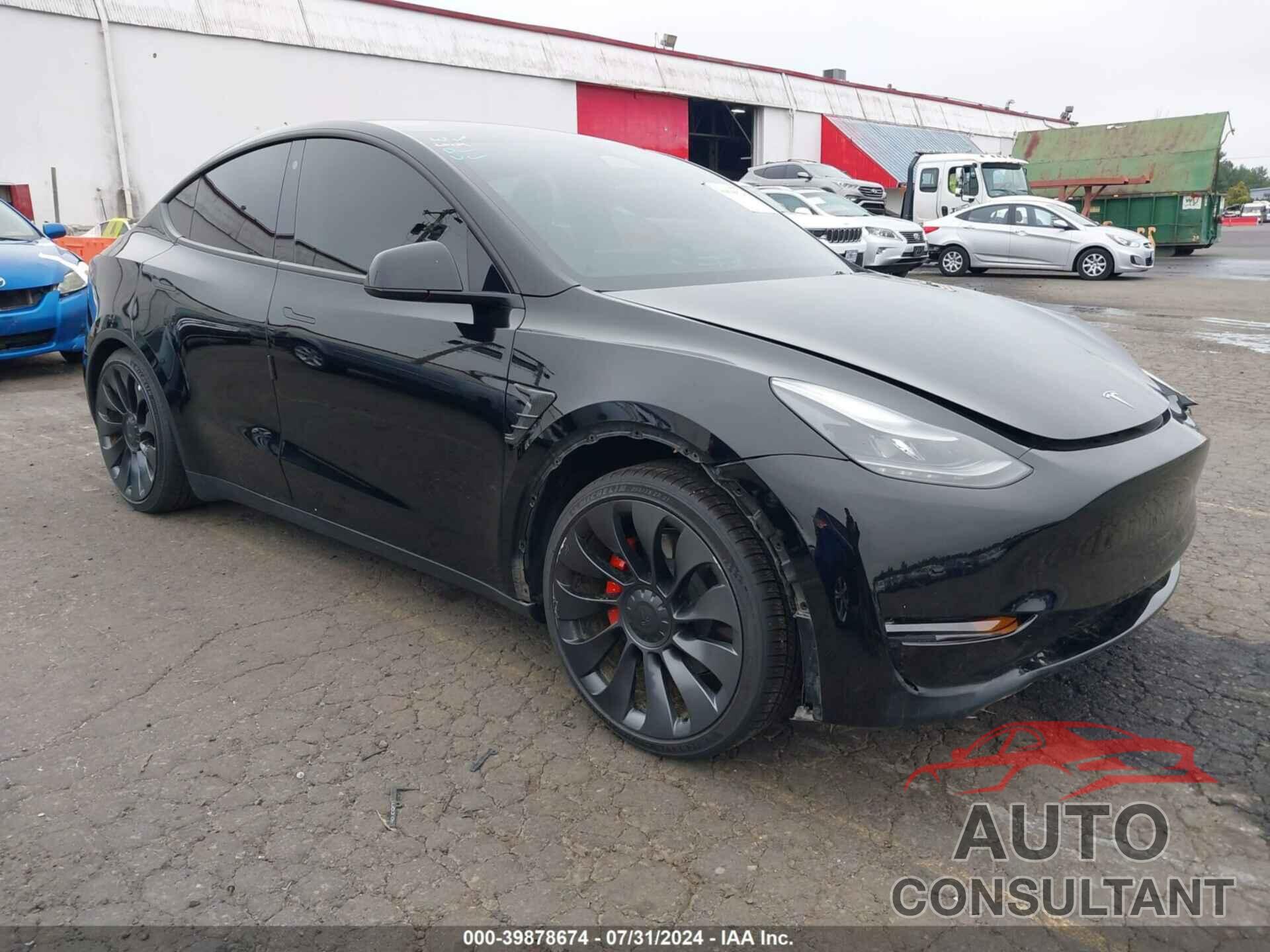 TESLA MODEL Y 2023 - 7SAYGDEF7PF695899