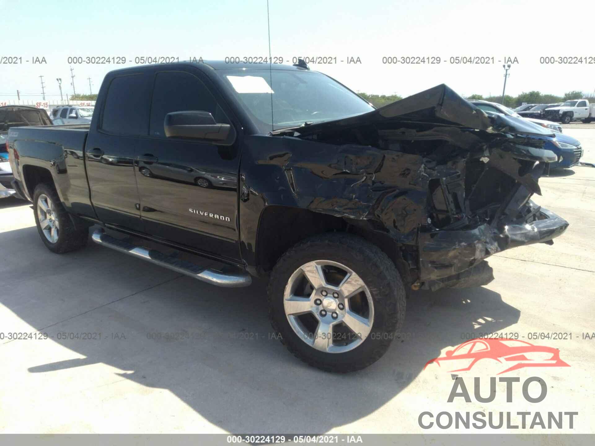 CHEVROLET SILVERADO 1500 2017 - 1GCVKREC2HZ361907