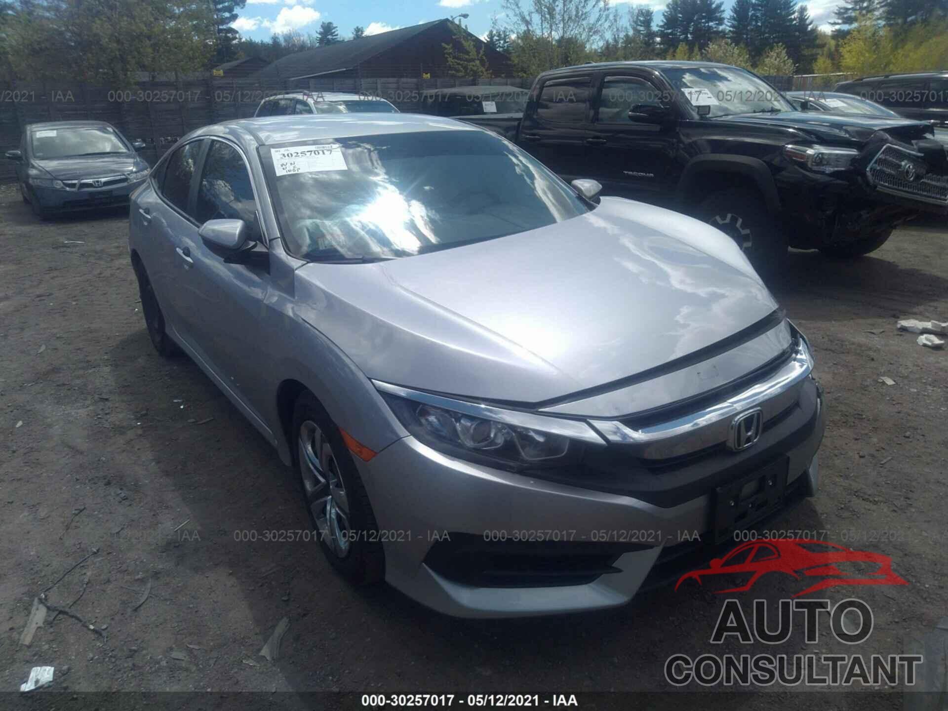 HONDA CIVIC SEDAN 2017 - 2HGFC2F58HH515952