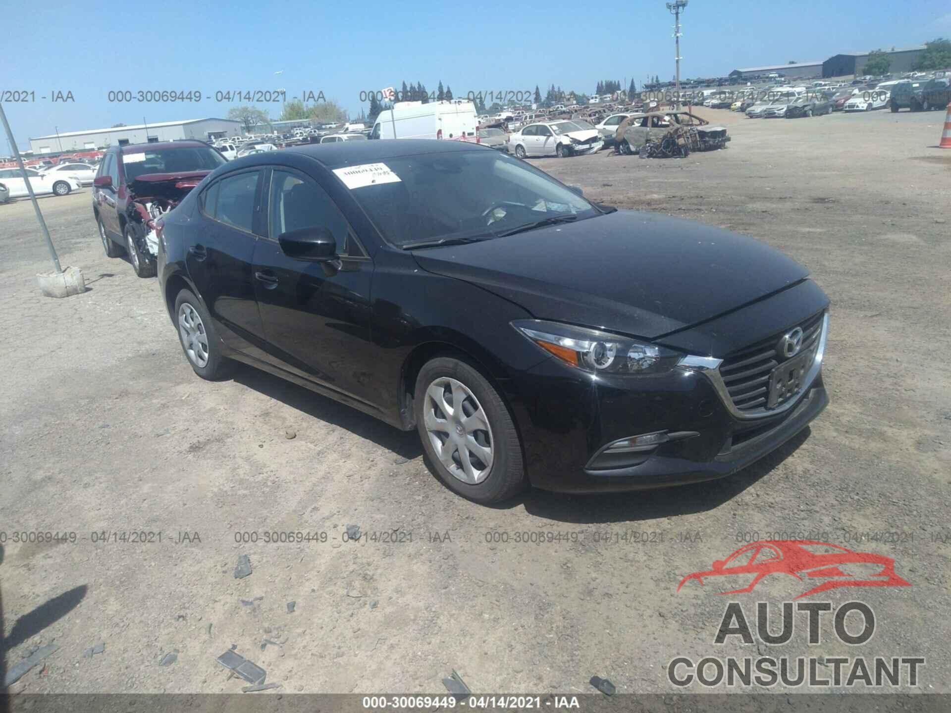 MAZDA MAZDA3 4-DOOR 2018 - 3MZBN1U74JM243099