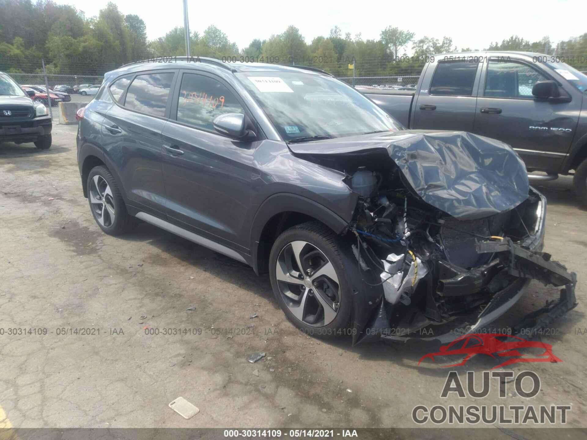 HYUNDAI TUCSON 2018 - KM8J3CA29JU755876