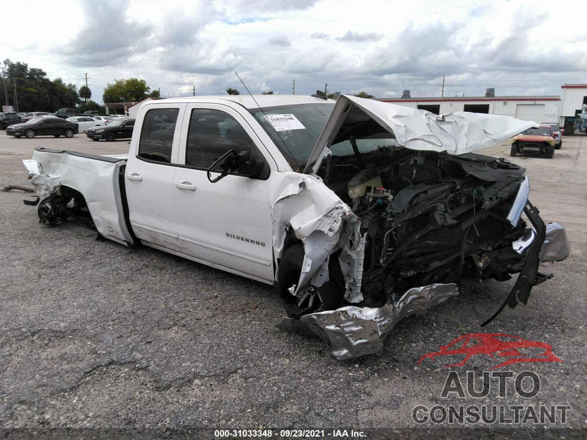 CHEVROLET SILVERADO 1500 2018 - 1GCRCREH3JZ178306