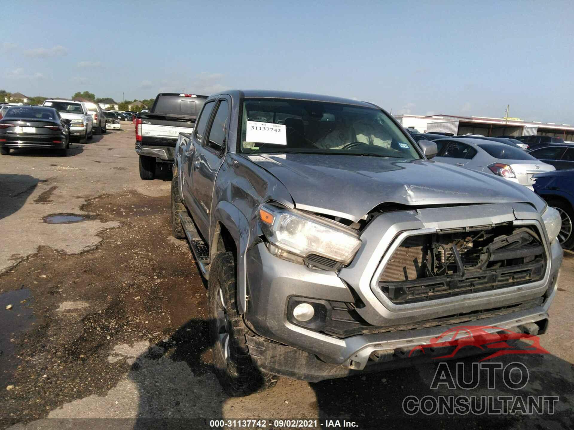 TOYOTA TACOMA 4WD 2019 - 5TFCZ5AN3KX209091