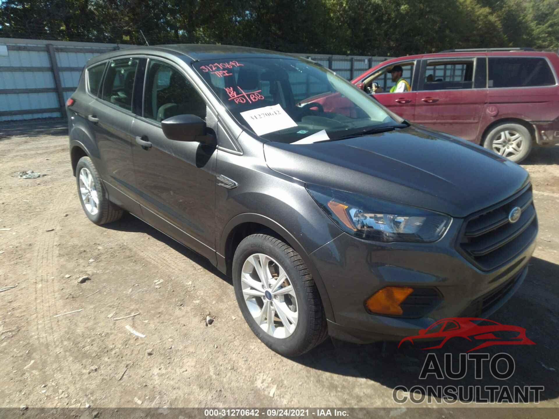 FORD ESCAPE 2018 - 1FMCU0F71JUB96669